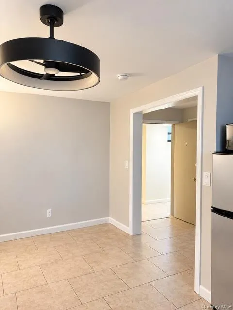 65 W Broadway, Long Beach, NY, 2 Room Rooms,1 BathroomBathrooms,Residential Lease,For Rent,W Broadway,0,1054539 65 W Broadway, Long Beach, NY, 2 Room Rooms,1 BathroomBathrooms,Residential Lease,For Rent,W Broadway,0,1054539