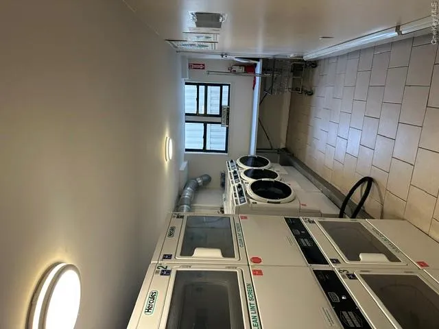 65 W Broadway, Long Beach, NY, 2 Room Rooms,1 BathroomBathrooms,Residential Lease,For Rent,W Broadway,0,1054539 65 W Broadway, Long Beach, NY, 2 Room Rooms,1 BathroomBathrooms,Residential Lease,For Rent,W Broadway,0,1054539