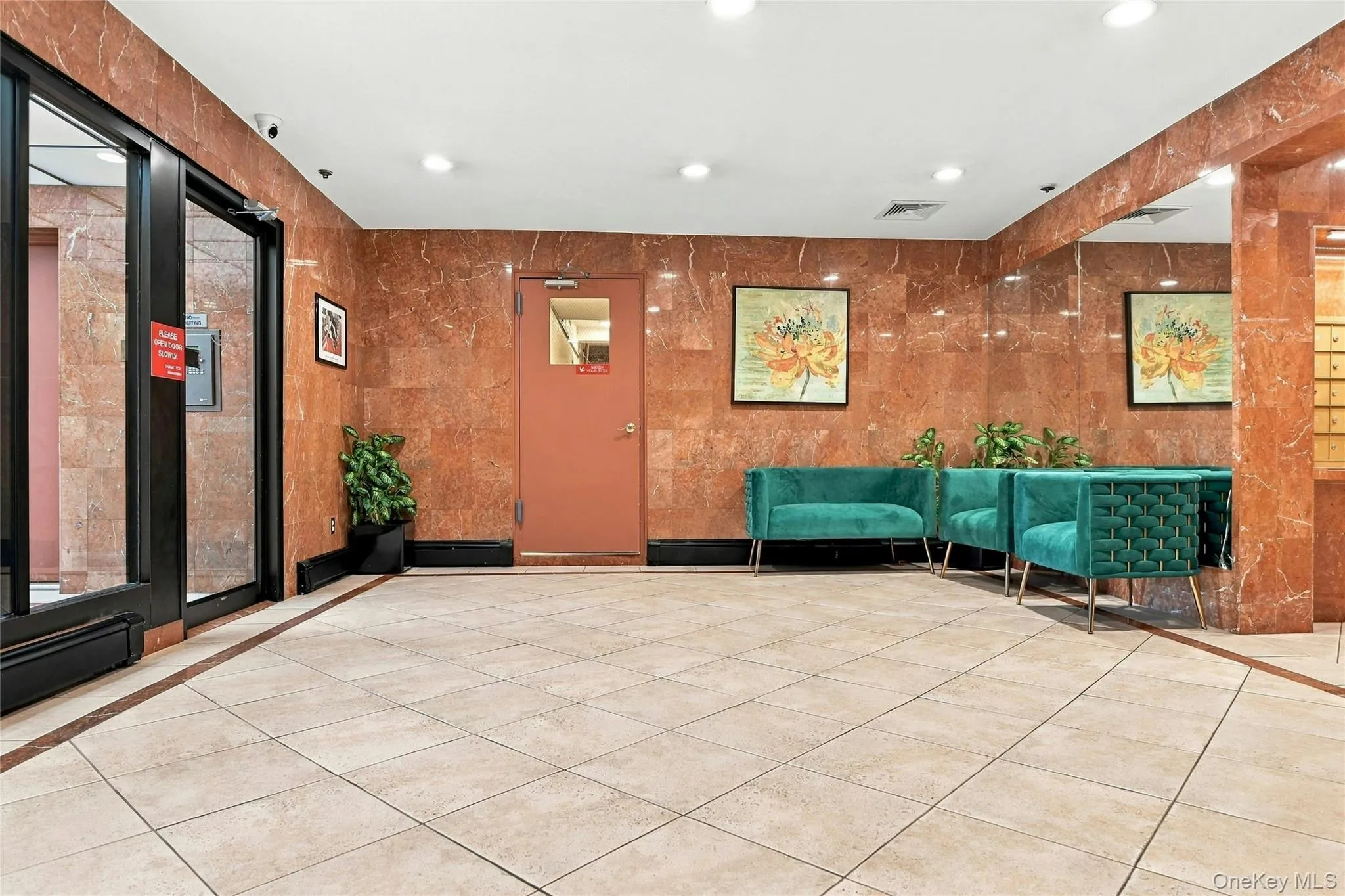 21 Bond Street, North Hempstead, NY, 1 Bedroom Bedrooms, 3 Rooms Rooms,1 BathroomBathrooms,Residential,For Rent,Bond,0,1054542 21 Bond Street, North Hempstead, NY, 1 Bedroom Bedrooms, 3 Rooms Rooms,1 BathroomBathrooms,Residential,For Rent,Bond,0,1054542