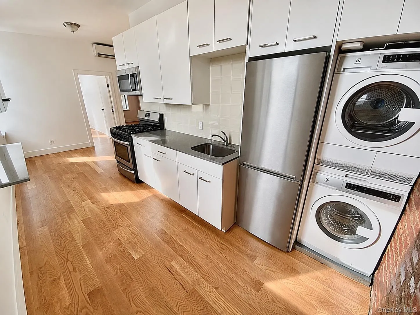 28-56 47th Street, New York, NY, 2 Bedroom Bedrooms, 4 Room Rooms,1 BathroomBathrooms,Residential Lease,For Rent,47th,0,1054545 28-56 47th Street, New York, NY, 2 Bedroom Bedrooms, 4 Room Rooms,1 BathroomBathrooms,Residential Lease,For Rent,47th,0,1054545