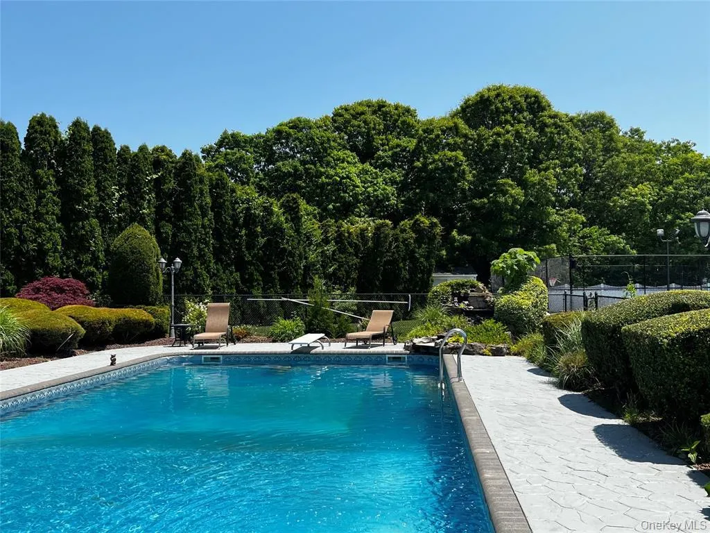 14 Debbie Street, Brookhaven, NY, 4 Bedrooms Bedrooms, 15 Rooms Rooms,3 BathroomsBathrooms,Residential Lease,For Rent,Debbie,0,1054548 14 Debbie Street, Brookhaven, NY, 4 Bedrooms Bedrooms, 15 Rooms Rooms,3 BathroomsBathrooms,Residential Lease,For Rent,Debbie,0,1054548