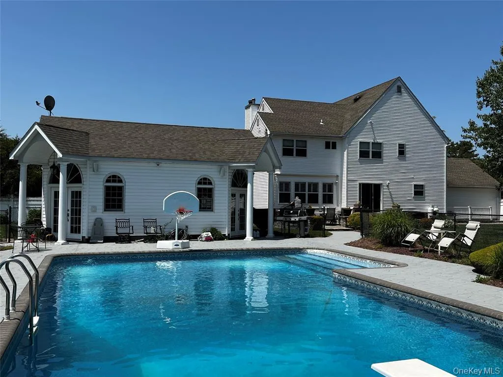 14 Debbie Street, Brookhaven, NY, 4 Bedrooms Bedrooms, 15 Rooms Rooms,3 BathroomsBathrooms,Residential Lease,For Rent,Debbie,0,1054548 14 Debbie Street, Brookhaven, NY, 4 Bedrooms Bedrooms, 15 Rooms Rooms,3 BathroomsBathrooms,Residential Lease,For Rent,Debbie,0,1054548