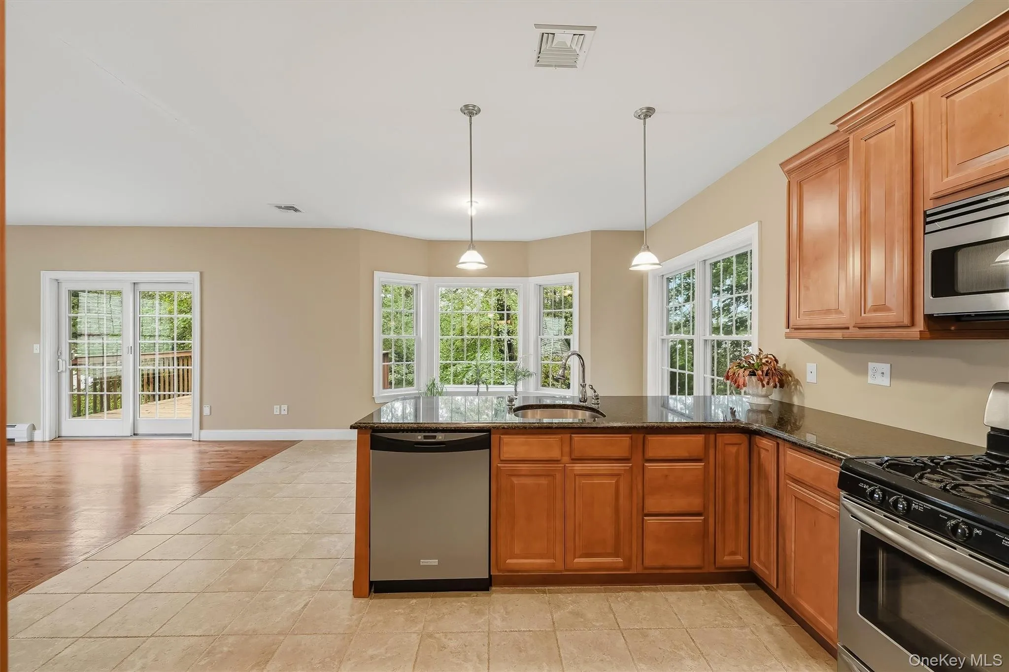 118 Ridge Road, Clarkstown, NY, 4 Bedrooms Bedrooms, 10 Rooms Rooms,2 BathroomsBathrooms,Residential,For Rent,Ridge,0,1054550 118 Ridge Road, Clarkstown, NY, 4 Bedrooms Bedrooms, 10 Rooms Rooms,2 BathroomsBathrooms,Residential,For Rent,Ridge,0,1054550