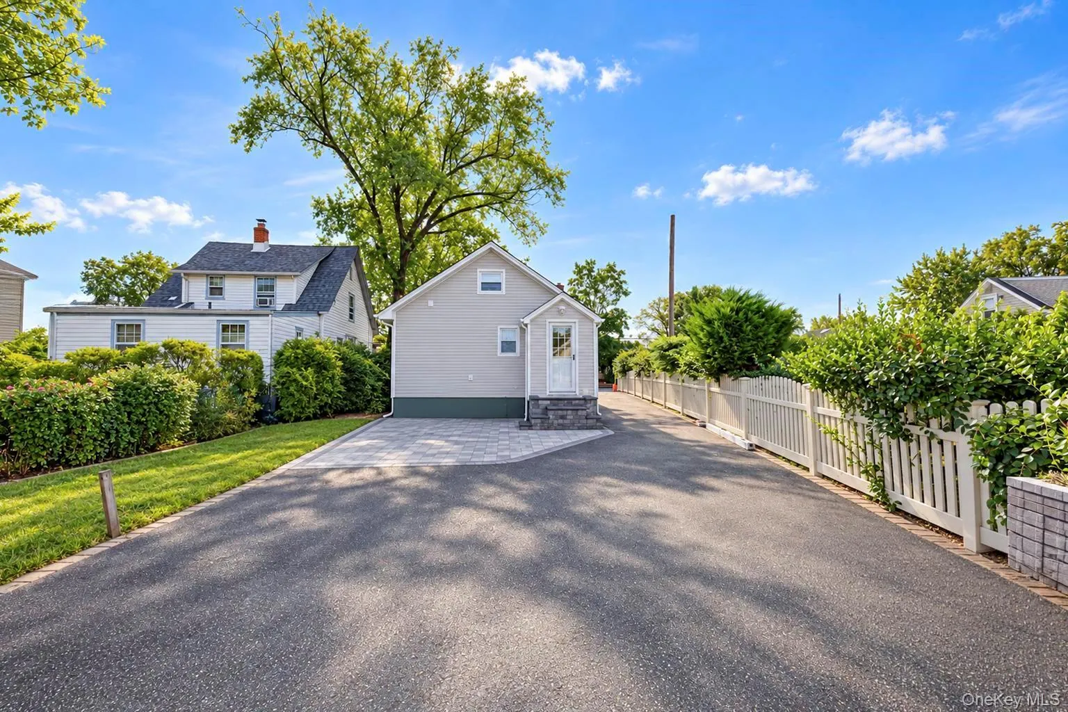 2930 Stevens Street, Hempstead, NY, 1 Bedroom Bedrooms, 4 Rooms Rooms,1 BathroomBathrooms,Residential,For Rent,Stevens,0,1054552 2930 Stevens Street, Hempstead, NY, 1 Bedroom Bedrooms, 4 Rooms Rooms,1 BathroomBathrooms,Residential,For Rent,Stevens,0,1054552