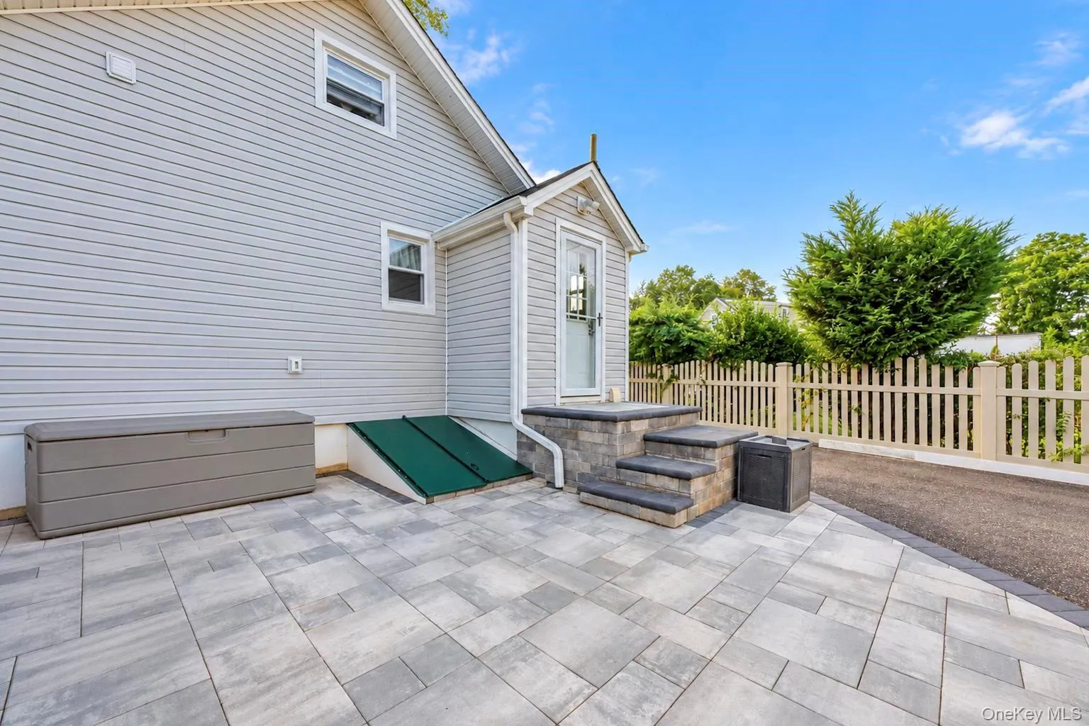 2930 Stevens Street, Hempstead, NY, 1 Bedroom Bedrooms, 4 Rooms Rooms,1 BathroomBathrooms,Residential,For Rent,Stevens,0,1054552 2930 Stevens Street, Hempstead, NY, 1 Bedroom Bedrooms, 4 Rooms Rooms,1 BathroomBathrooms,Residential,For Rent,Stevens,0,1054552