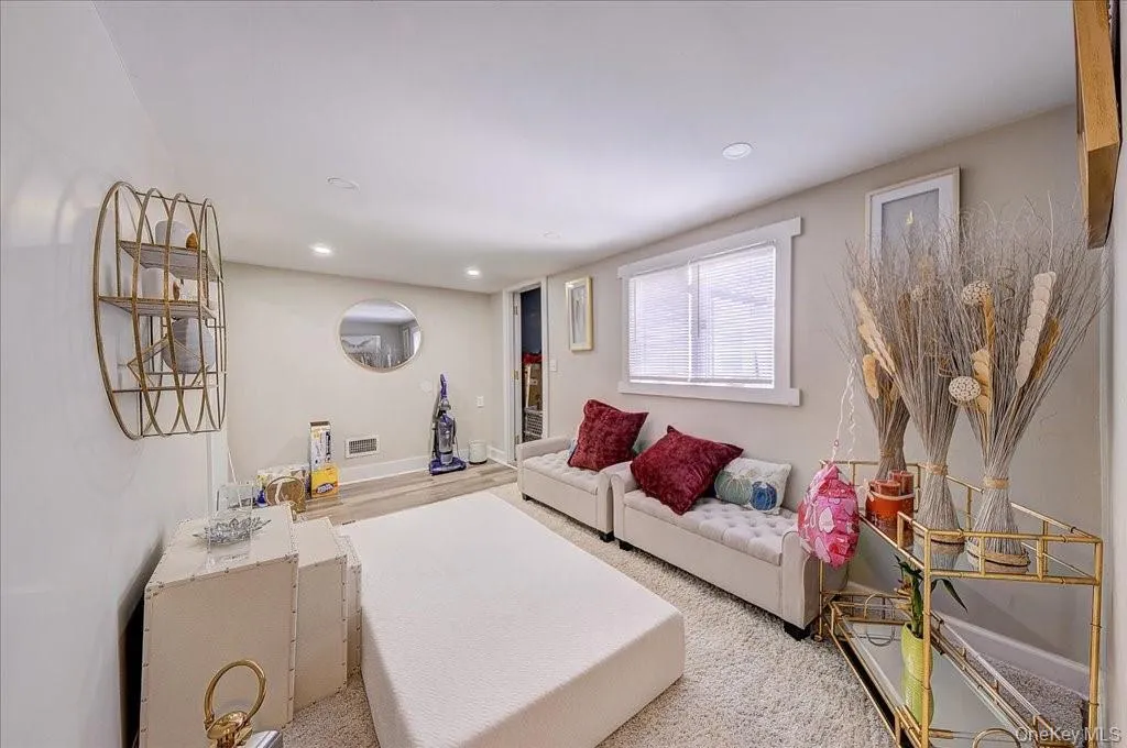 98 Pomona Rd, Ramapo, NY, 4 Bedrooms Bedrooms, 8 Rooms Rooms,2 BathroomsBathrooms,Residential Lease,For Rent,Pomona Rd,0,1054555 98 Pomona Rd, Ramapo, NY, 4 Bedrooms Bedrooms, 8 Rooms Rooms,2 BathroomsBathrooms,Residential Lease,For Rent,Pomona Rd,0,1054555