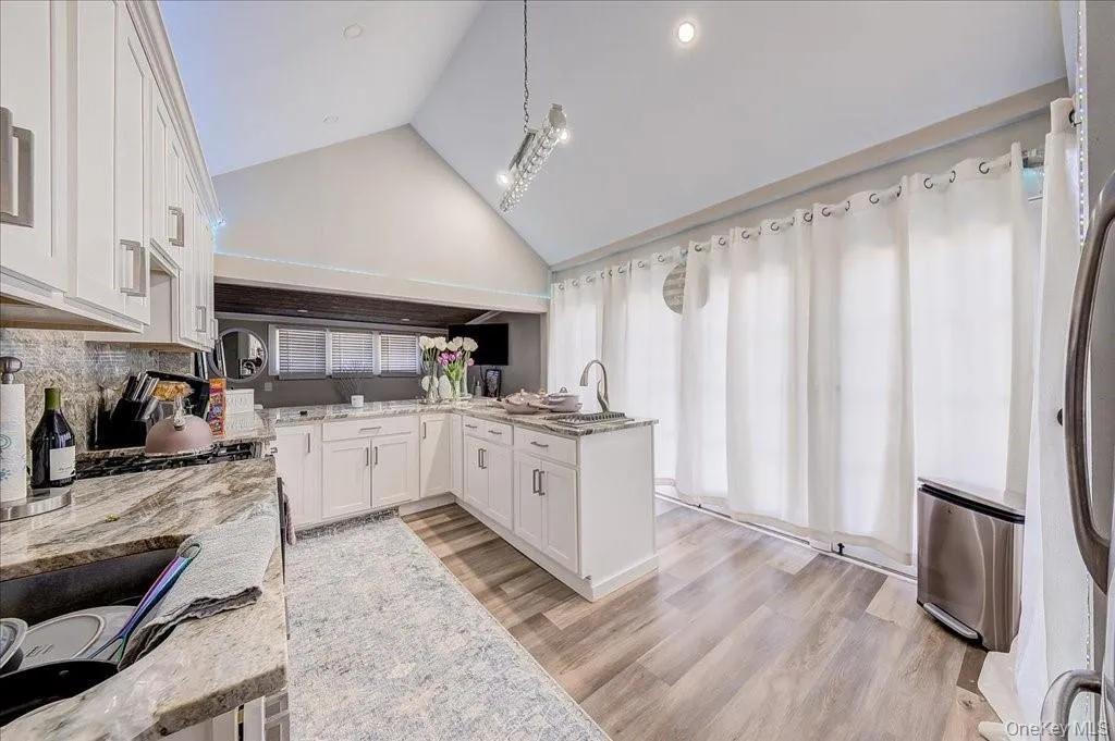 98 Pomona Rd, Ramapo, NY, 4 Bedrooms Bedrooms, 8 Rooms Rooms,2 BathroomsBathrooms,Residential Lease,For Rent,Pomona Rd,0,1054555 98 Pomona Rd, Ramapo, NY, 4 Bedrooms Bedrooms, 8 Rooms Rooms,2 BathroomsBathrooms,Residential Lease,For Rent,Pomona Rd,0,1054555