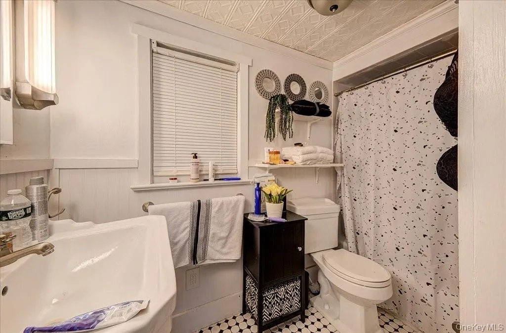 98 Pomona Rd, Ramapo, NY, 4 Bedrooms Bedrooms, 8 Rooms Rooms,2 BathroomsBathrooms,Residential Lease,For Rent,Pomona Rd,0,1054555 98 Pomona Rd, Ramapo, NY, 4 Bedrooms Bedrooms, 8 Rooms Rooms,2 BathroomsBathrooms,Residential Lease,For Rent,Pomona Rd,0,1054555