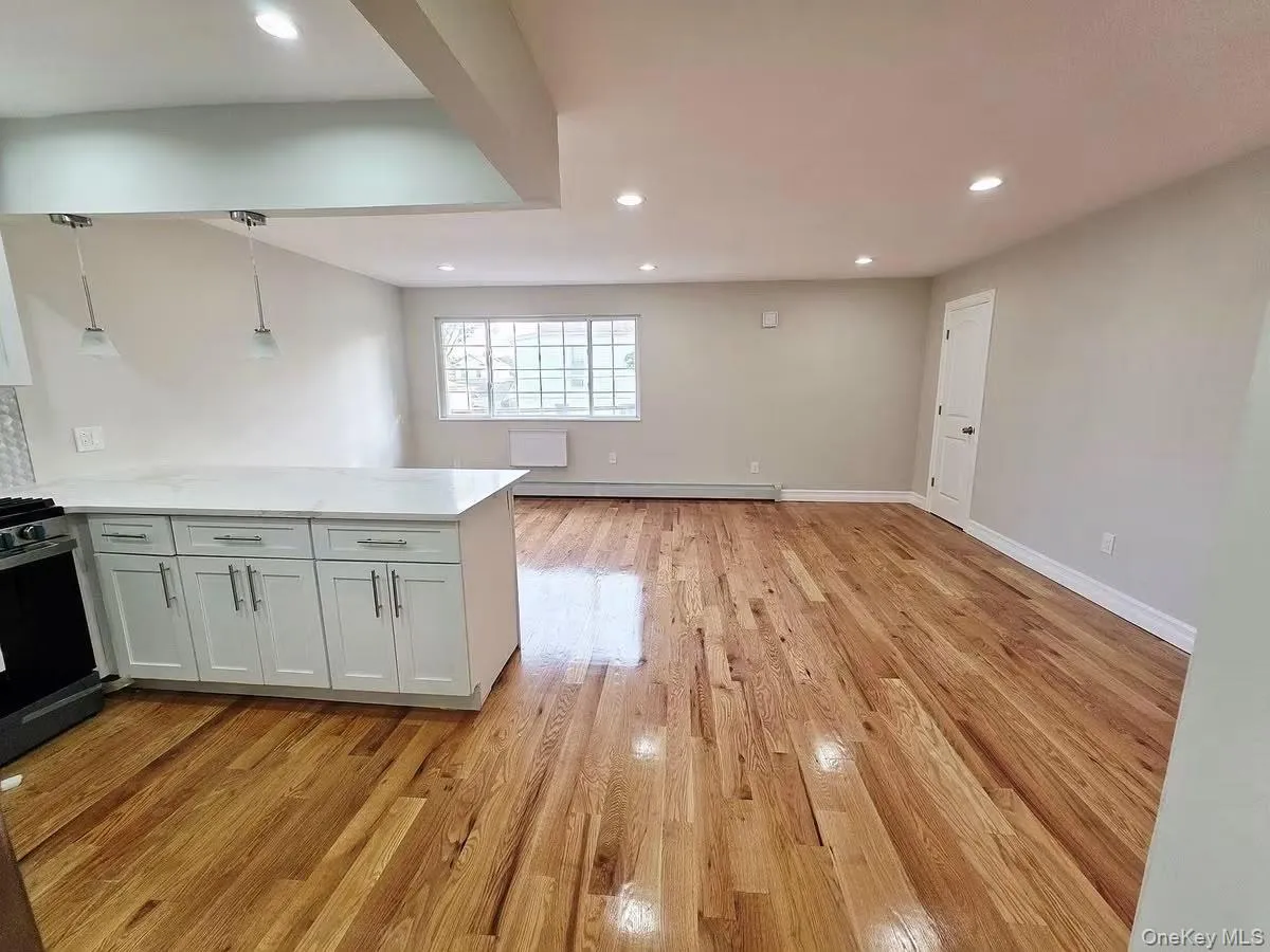 11505 Bedell Street, New York, NY, 3 Bedrooms Bedrooms, 4 Rooms Rooms,1 BathroomBathrooms,Residential Lease,For Rent,Bedell,0,1054557 11505 Bedell Street, New York, NY, 3 Bedrooms Bedrooms, 4 Rooms Rooms,1 BathroomBathrooms,Residential Lease,For Rent,Bedell,0,1054557