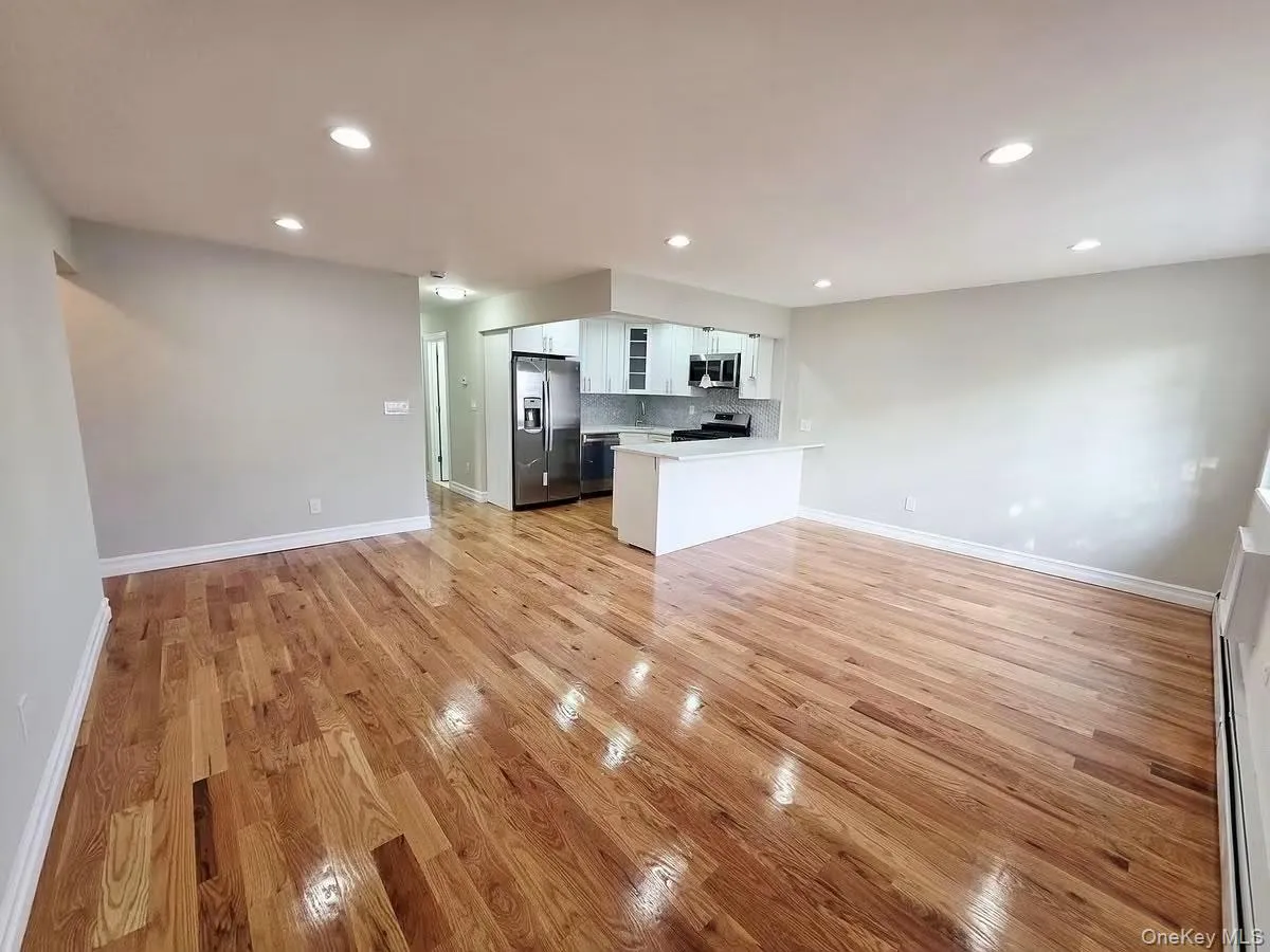 11505 Bedell Street, New York, NY, 3 Bedrooms Bedrooms, 4 Rooms Rooms,1 BathroomBathrooms,Residential Lease,For Rent,Bedell,0,1054557 11505 Bedell Street, New York, NY, 3 Bedrooms Bedrooms, 4 Rooms Rooms,1 BathroomBathrooms,Residential Lease,For Rent,Bedell,0,1054557