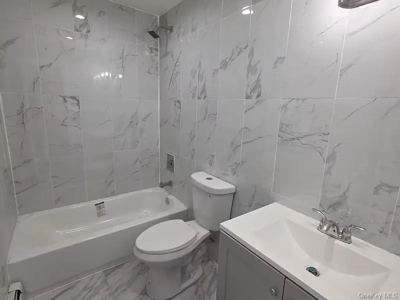 11505 Bedell Street, New York, NY, 3 Bedrooms Bedrooms, 4 Rooms Rooms,1 BathroomBathrooms,Residential Lease,For Rent,Bedell,0,1054557 11505 Bedell Street, New York, NY, 3 Bedrooms Bedrooms, 4 Rooms Rooms,1 BathroomBathrooms,Residential Lease,For Rent,Bedell,0,1054557