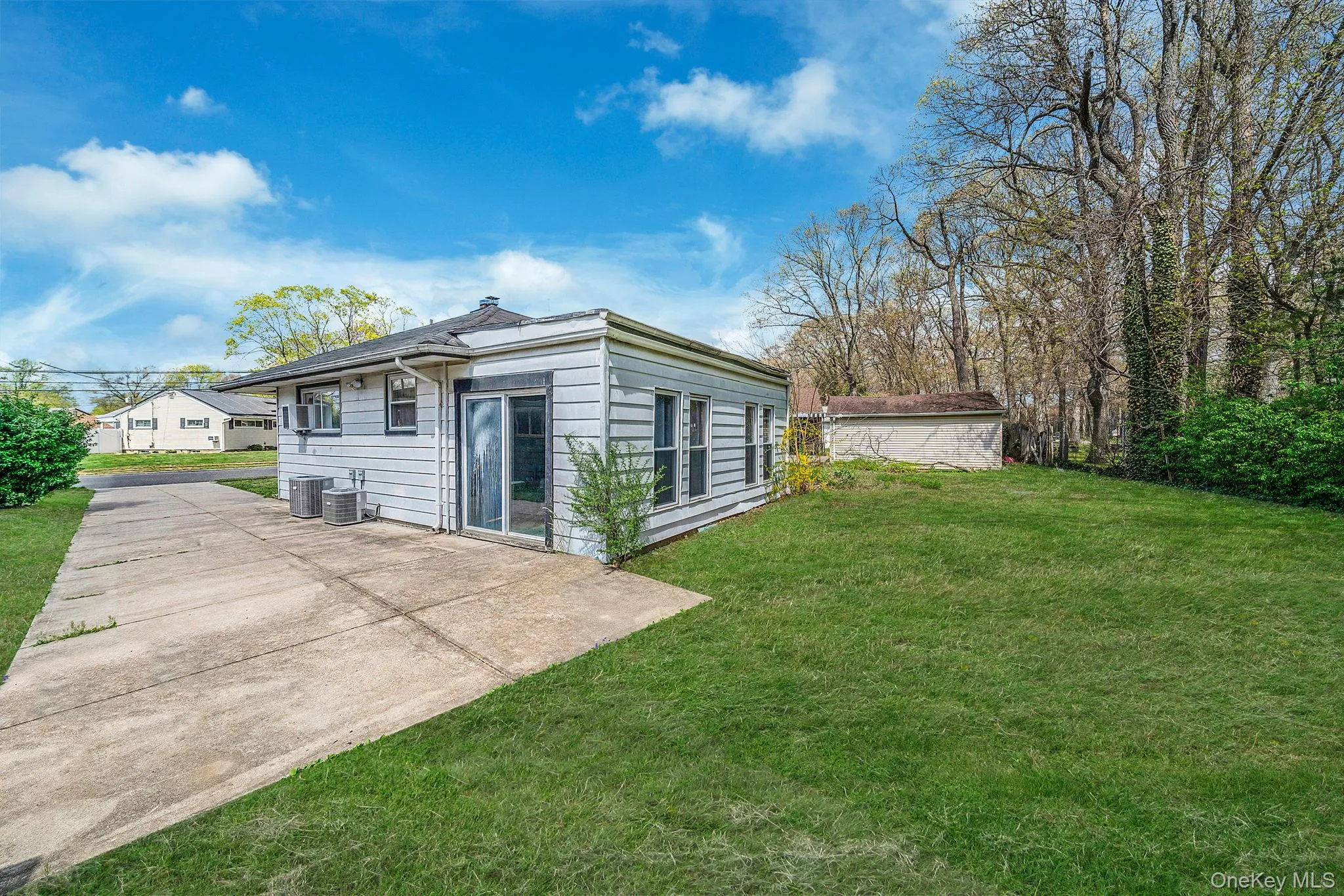 243 Coventry Road, Hempstead, NY, 3 Bedrooms Bedrooms, 6 Rooms Rooms,1 BathroomBathrooms,Residential,For Rent,Coventry,0,1054564 243 Coventry Road, Hempstead, NY, 3 Bedrooms Bedrooms, 6 Rooms Rooms,1 BathroomBathrooms,Residential,For Rent,Coventry,0,1054564