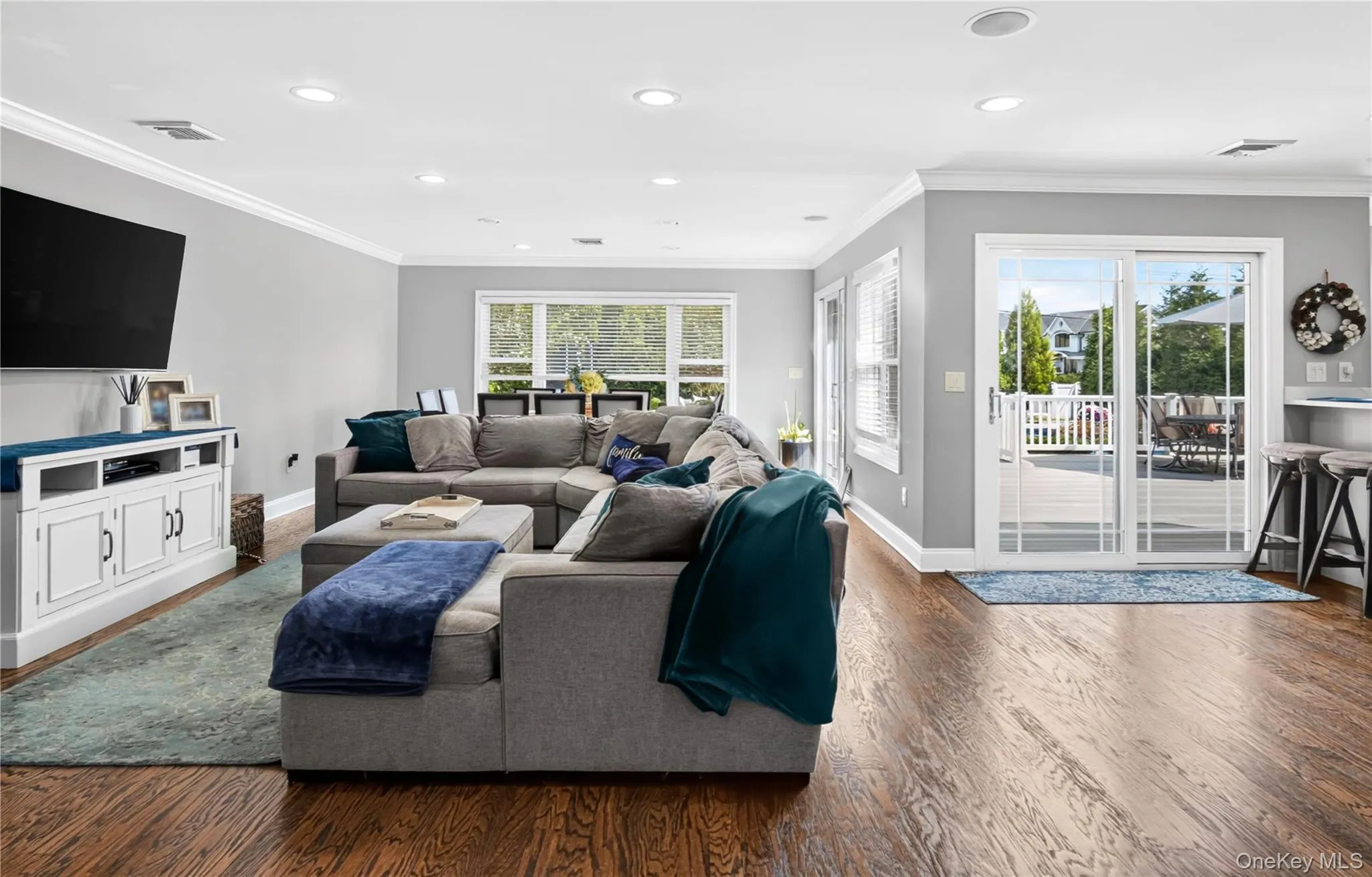 125 Pace Drive, Islip, NY, 5 Bedrooms Bedrooms, 12 Rooms Rooms,2 BathroomsBathrooms,Residential,For Rent,Pace,0,1054565 125 Pace Drive, Islip, NY, 5 Bedrooms Bedrooms, 12 Rooms Rooms,2 BathroomsBathrooms,Residential,For Rent,Pace,0,1054565