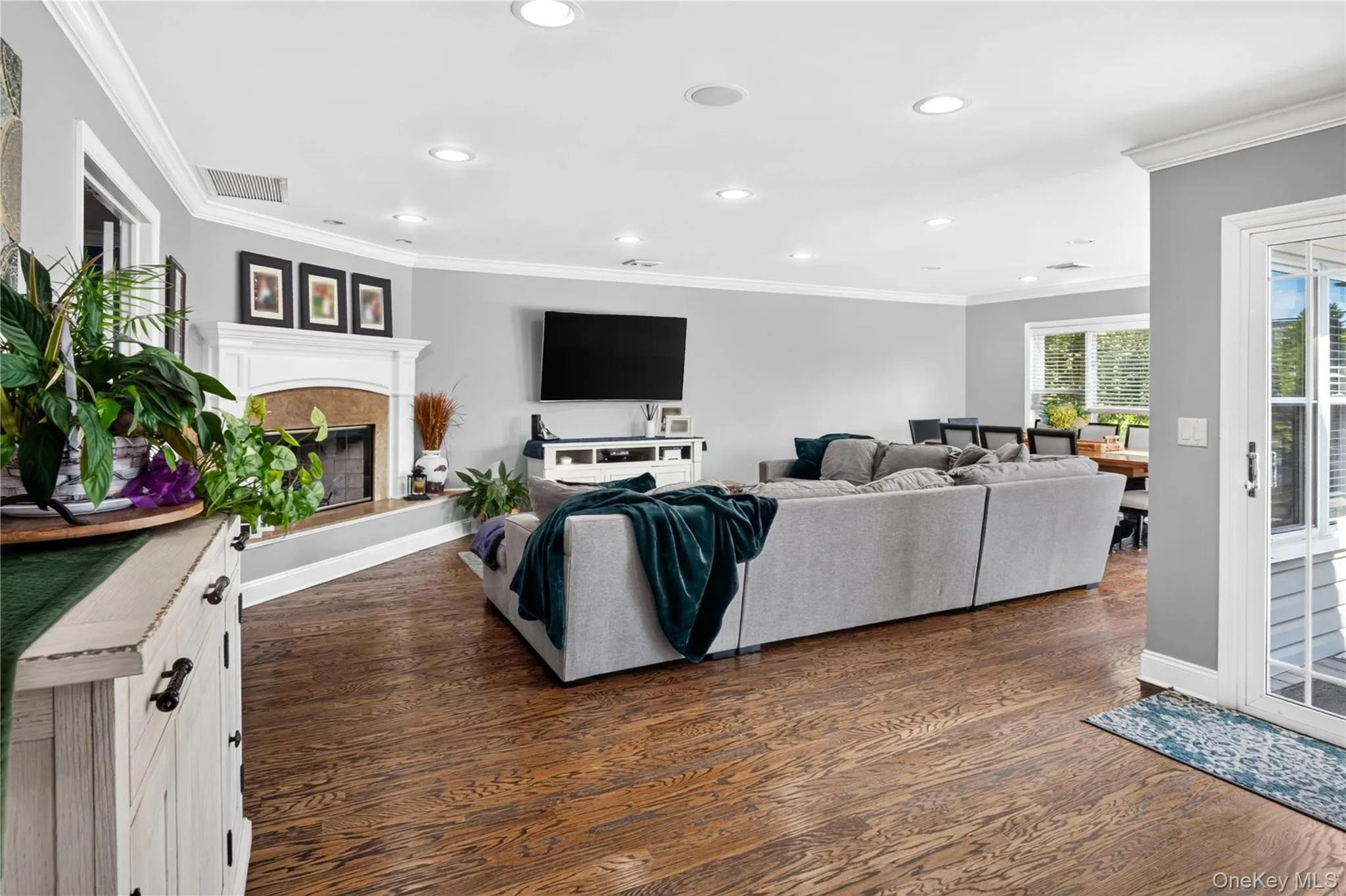 125 Pace Drive, Islip, NY, 5 Bedrooms Bedrooms, 12 Rooms Rooms,2 BathroomsBathrooms,Residential,For Rent,Pace,0,1054565 125 Pace Drive, Islip, NY, 5 Bedrooms Bedrooms, 12 Rooms Rooms,2 BathroomsBathrooms,Residential,For Rent,Pace,0,1054565
