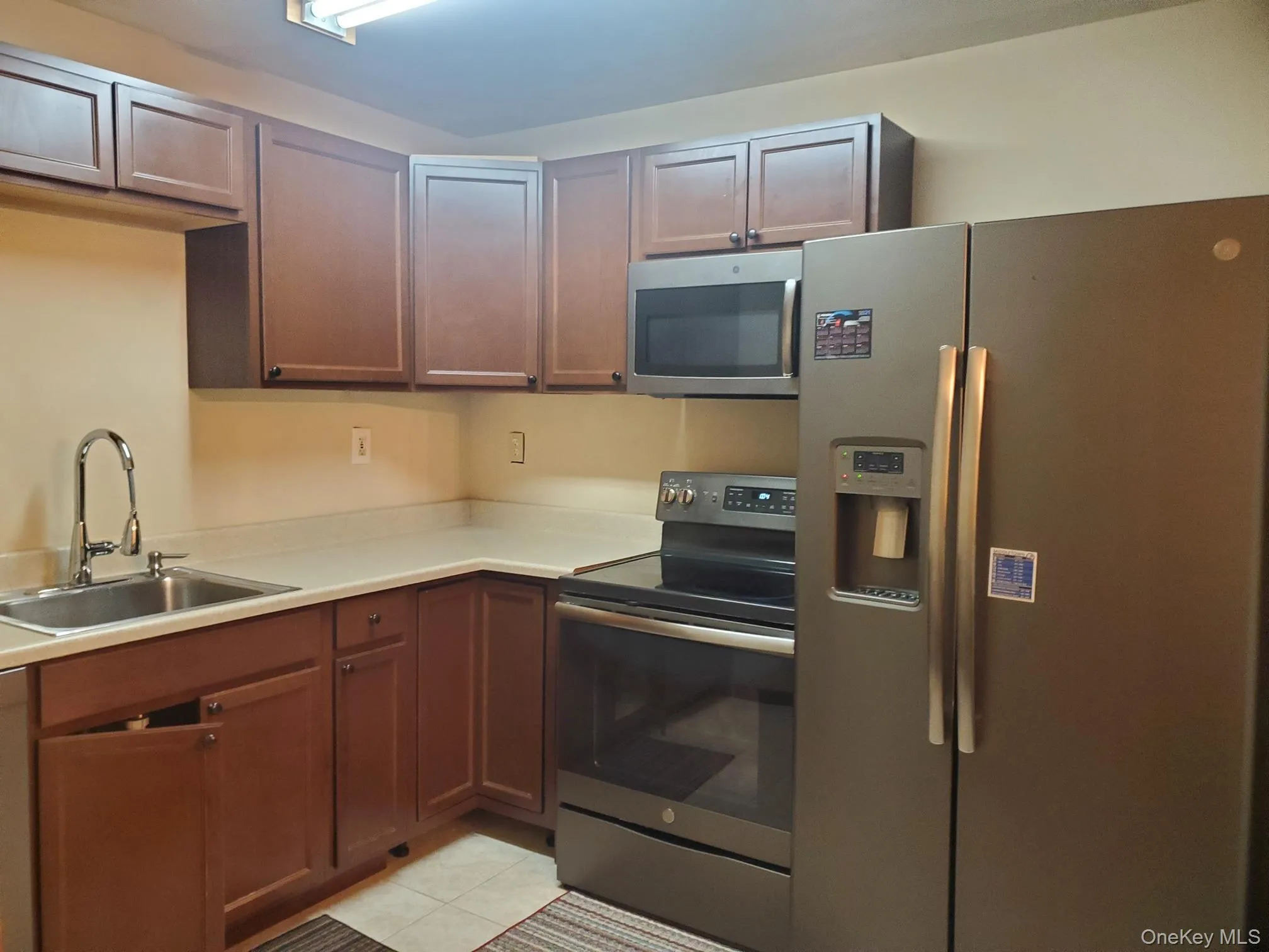 248 Concord Lane, Middletown, NY, 2 Bedrooms Bedrooms, 4 Rooms Rooms,2 BathroomsBathrooms,Residential Lease,For Rent,Concord,0,1054572 248 Concord Lane, Middletown, NY, 2 Bedrooms Bedrooms, 4 Rooms Rooms,2 BathroomsBathrooms,Residential Lease,For Rent,Concord,0,1054572