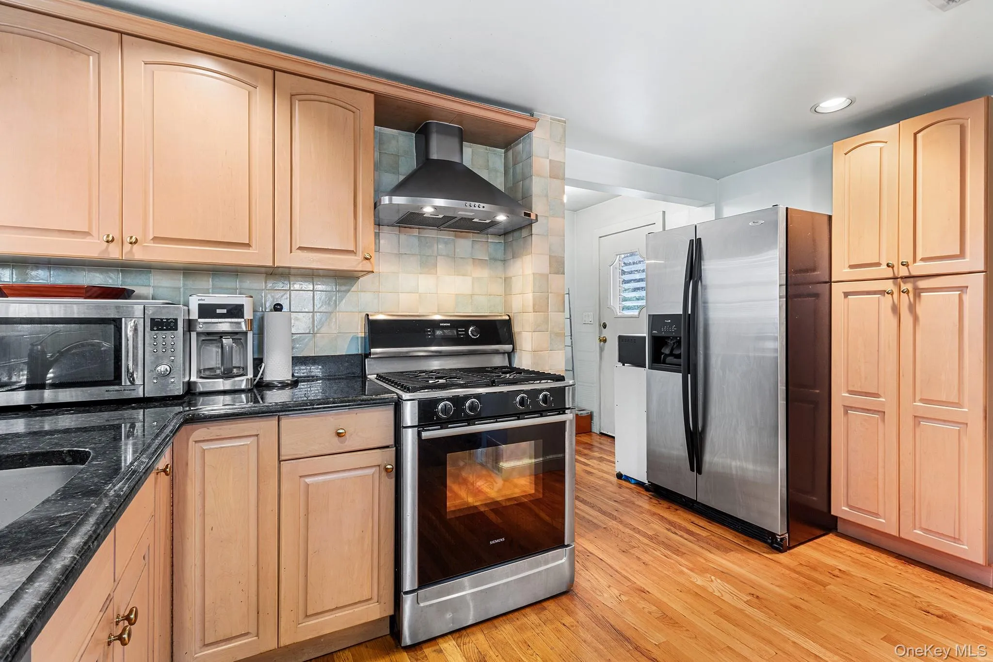 305 White Road, North Hempstead, NY, 3 Bedrooms Bedrooms, 6 Rooms Rooms,2 BathroomsBathrooms,Residential,For Rent,White,0,1054573 305 White Road, North Hempstead, NY, 3 Bedrooms Bedrooms, 6 Rooms Rooms,2 BathroomsBathrooms,Residential,For Rent,White,0,1054573
