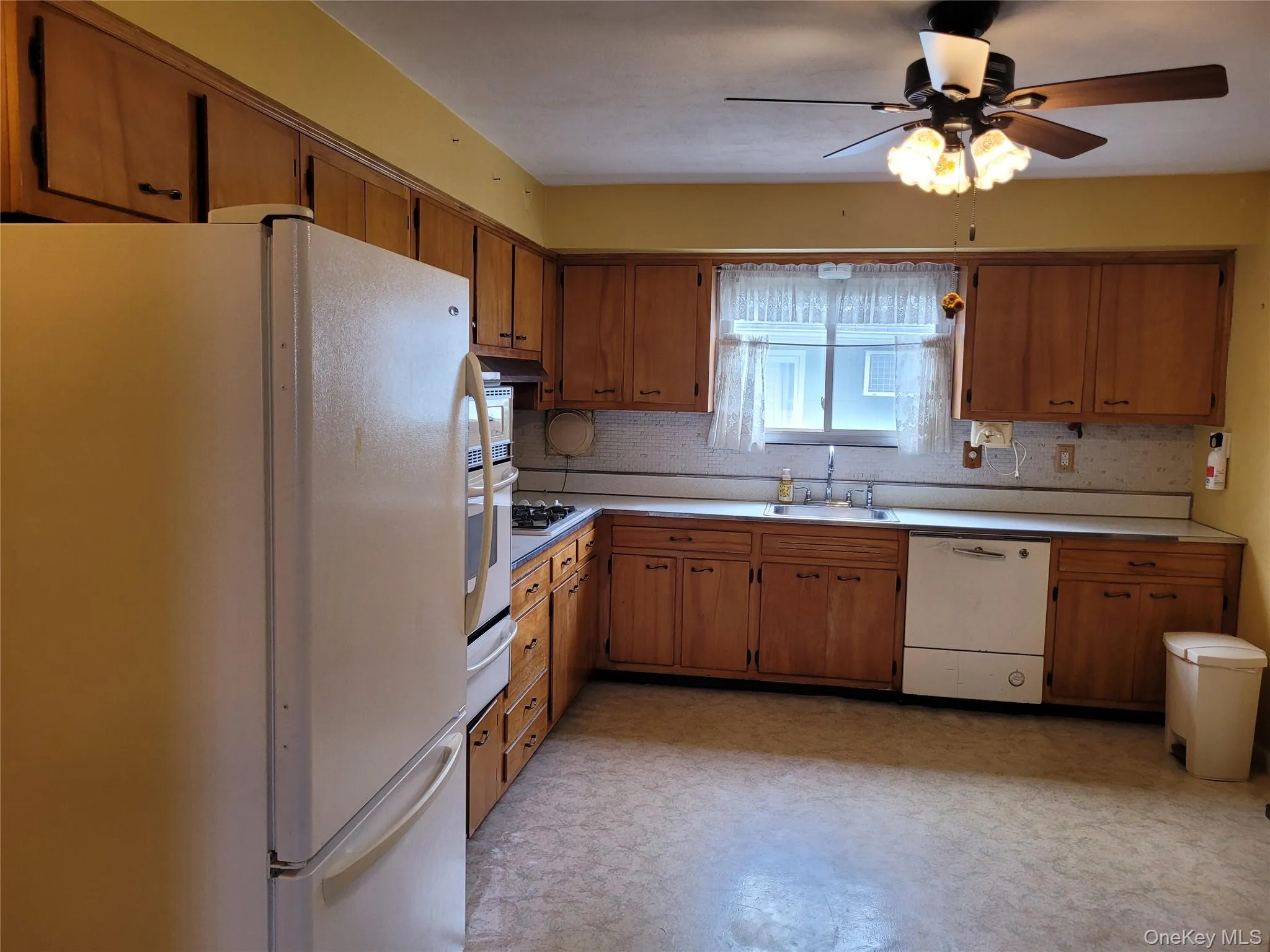 110 Crest Avenue, Hempstead, NY, 4 Bedrooms Bedrooms, 9 Rooms Rooms,2 BathroomsBathrooms,Residential,For Rent,Crest,0,1054574 110 Crest Avenue, Hempstead, NY, 4 Bedrooms Bedrooms, 9 Rooms Rooms,2 BathroomsBathrooms,Residential,For Rent,Crest,0,1054574