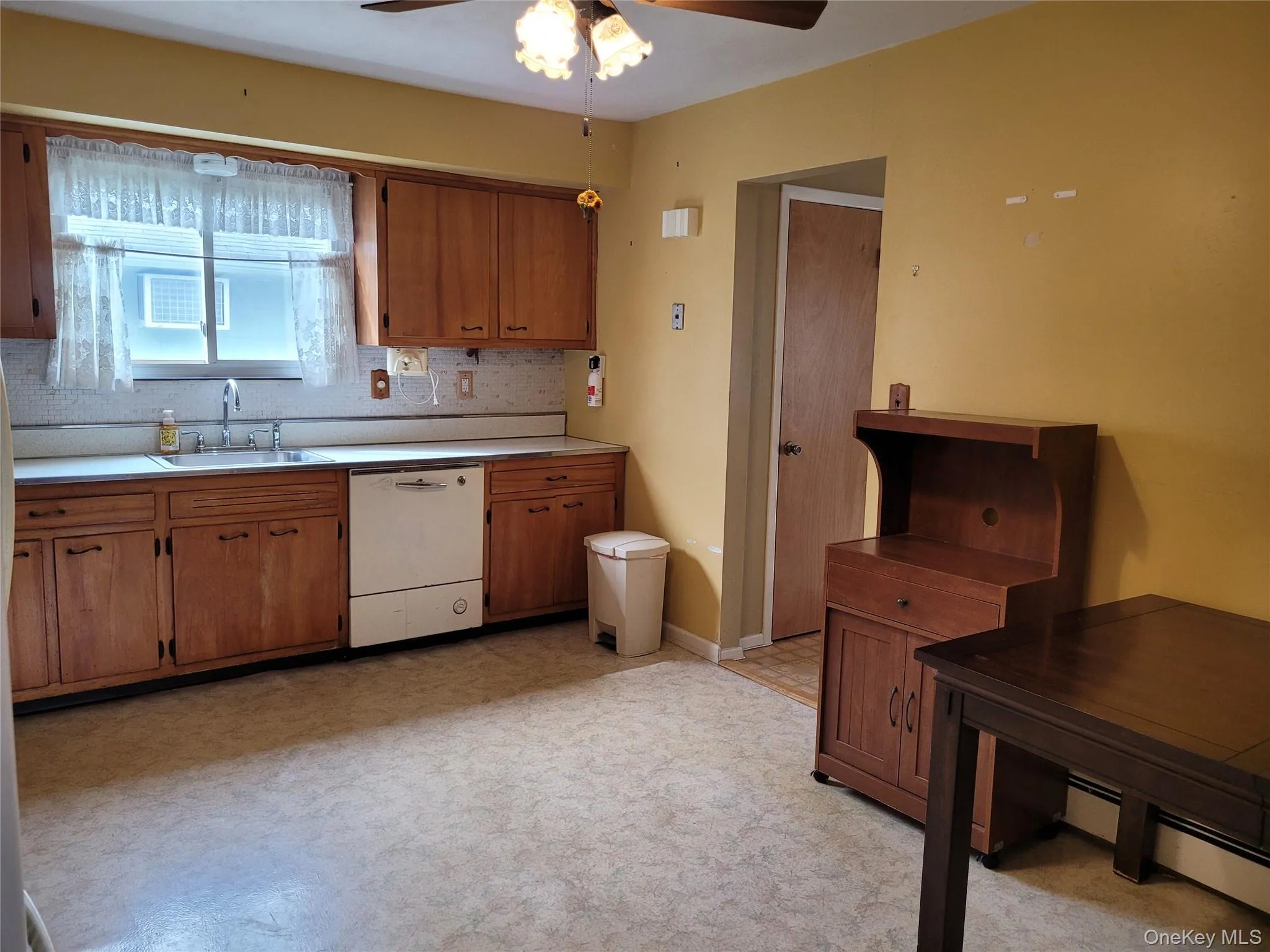110 Crest Avenue, Hempstead, NY, 4 Bedrooms Bedrooms, 9 Rooms Rooms,2 BathroomsBathrooms,Residential,For Rent,Crest,0,1054574 110 Crest Avenue, Hempstead, NY, 4 Bedrooms Bedrooms, 9 Rooms Rooms,2 BathroomsBathrooms,Residential,For Rent,Crest,0,1054574