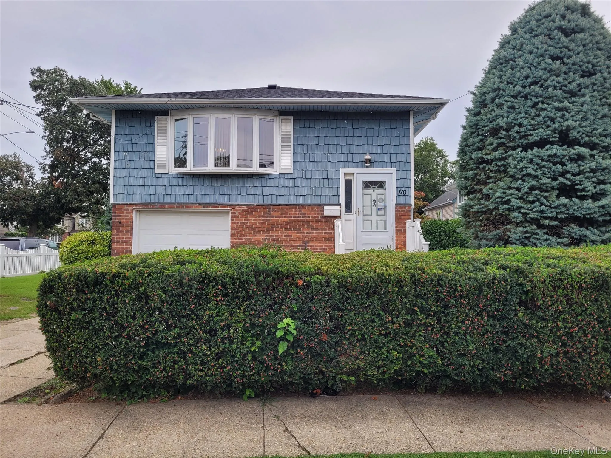 110 Crest Avenue, Hempstead, NY, 4 Bedrooms Bedrooms, 9 Rooms Rooms,2 BathroomsBathrooms,Residential,For Rent,Crest,0,1054574 110 Crest Avenue, Hempstead, NY, 4 Bedrooms Bedrooms, 9 Rooms Rooms,2 BathroomsBathrooms,Residential,For Rent,Crest,0,1054574
