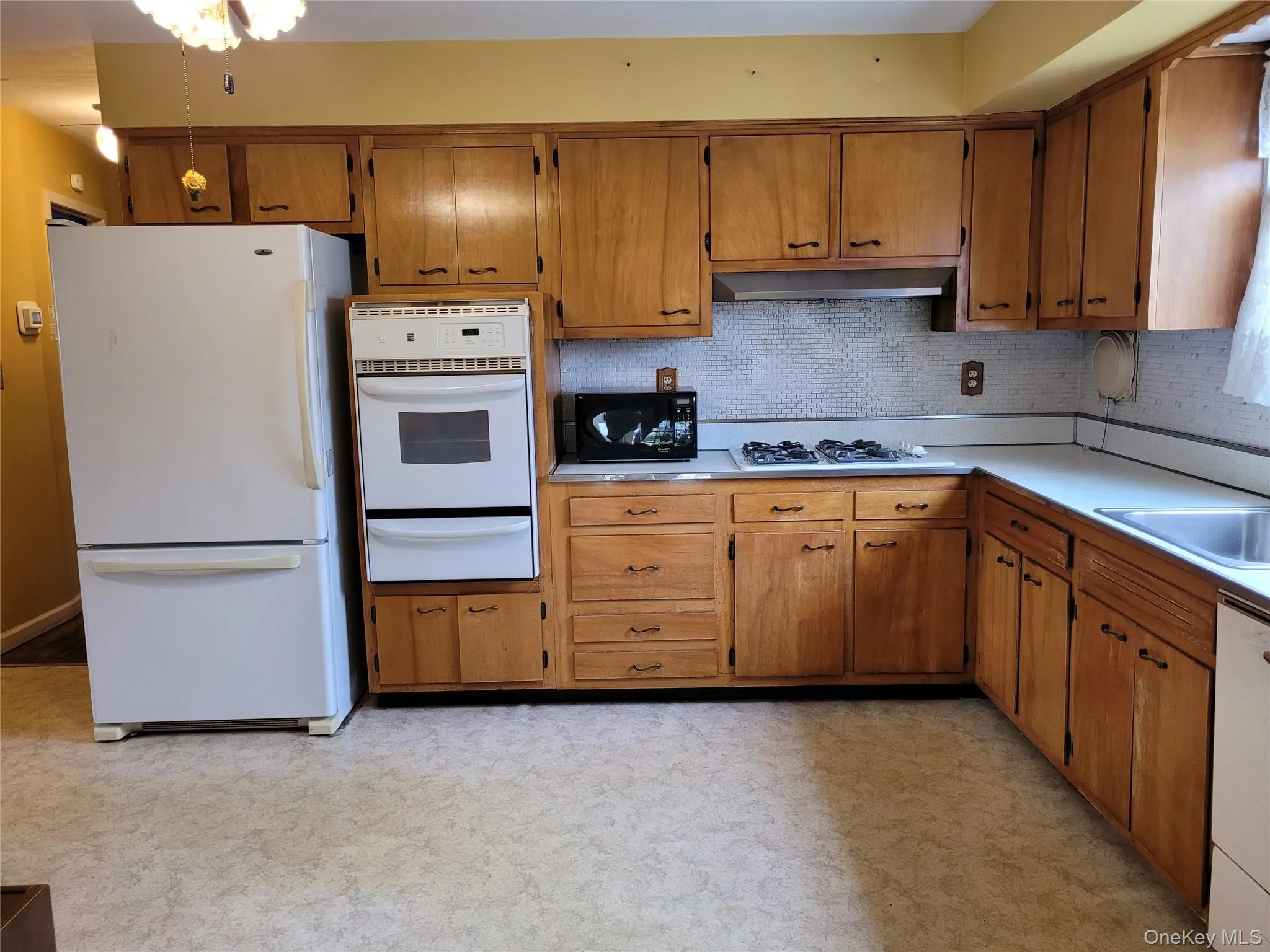 110 Crest Avenue, Hempstead, NY, 4 Bedrooms Bedrooms, 9 Rooms Rooms,2 BathroomsBathrooms,Residential,For Rent,Crest,0,1054574 110 Crest Avenue, Hempstead, NY, 4 Bedrooms Bedrooms, 9 Rooms Rooms,2 BathroomsBathrooms,Residential,For Rent,Crest,0,1054574