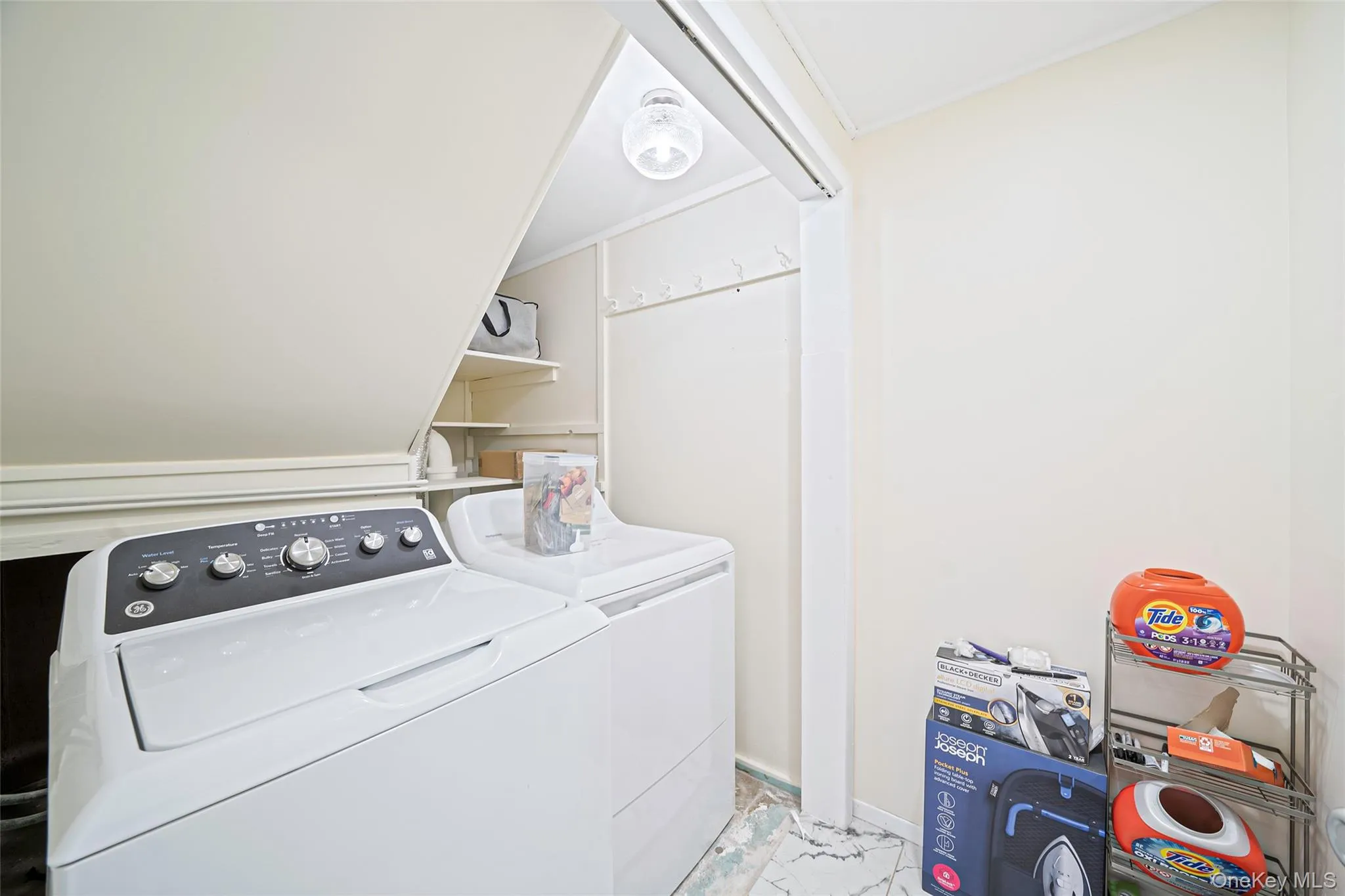 127 Iceland Drive, Huntington, NY, 4 Bedrooms Bedrooms, 9 Rooms Rooms,2 BathroomsBathrooms,Residential,For Rent,Iceland,0,1054577 127 Iceland Drive, Huntington, NY, 4 Bedrooms Bedrooms, 9 Rooms Rooms,2 BathroomsBathrooms,Residential,For Rent,Iceland,0,1054577