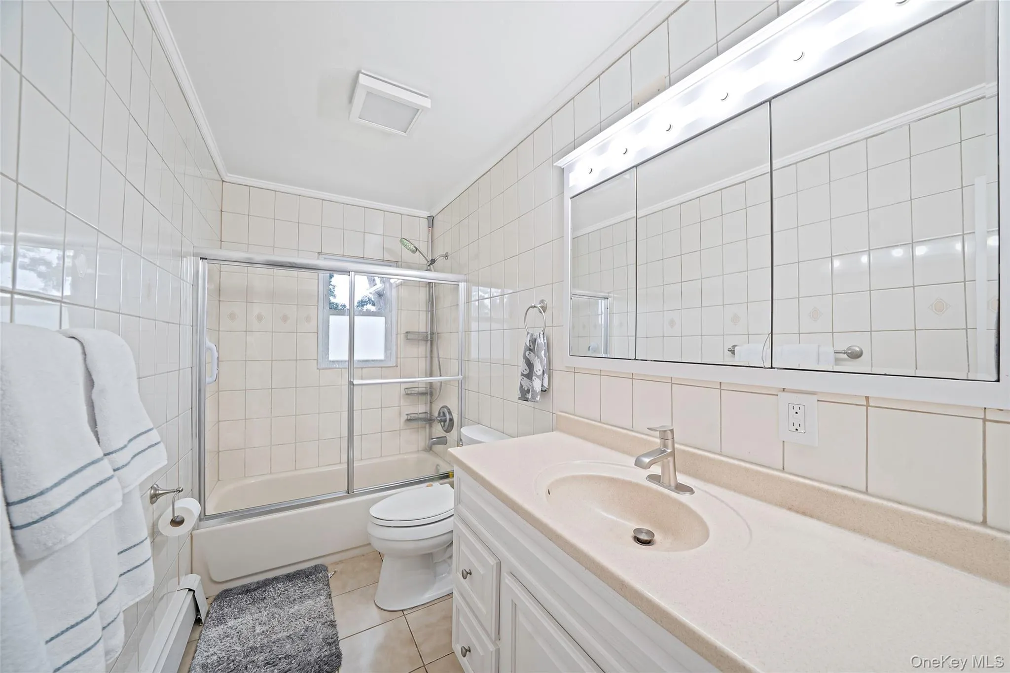127 Iceland Drive, Huntington, NY, 4 Bedrooms Bedrooms, 9 Rooms Rooms,2 BathroomsBathrooms,Residential,For Rent,Iceland,0,1054577 127 Iceland Drive, Huntington, NY, 4 Bedrooms Bedrooms, 9 Rooms Rooms,2 BathroomsBathrooms,Residential,For Rent,Iceland,0,1054577