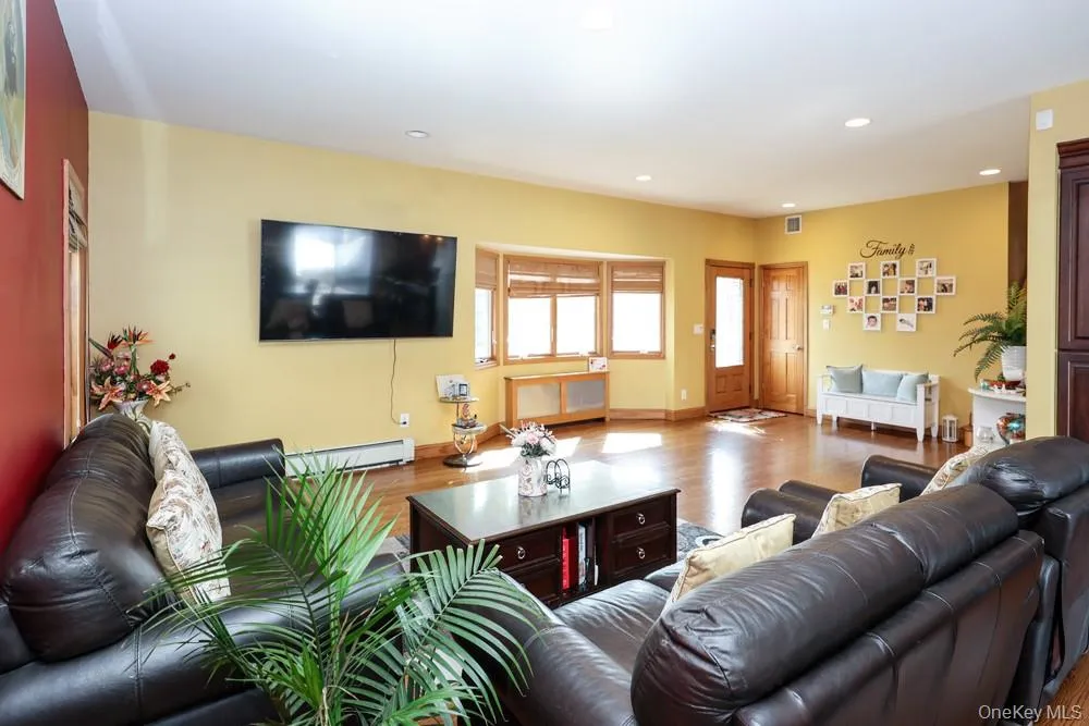 21 Kathleen Drive, Oyster Bay, NY, 4 Bedrooms Bedrooms, 8 Rooms Rooms,3 BathroomsBathrooms,Residential,For Rent,Kathleen,0,1054579 21 Kathleen Drive, Oyster Bay, NY, 4 Bedrooms Bedrooms, 8 Rooms Rooms,3 BathroomsBathrooms,Residential,For Rent,Kathleen,0,1054579