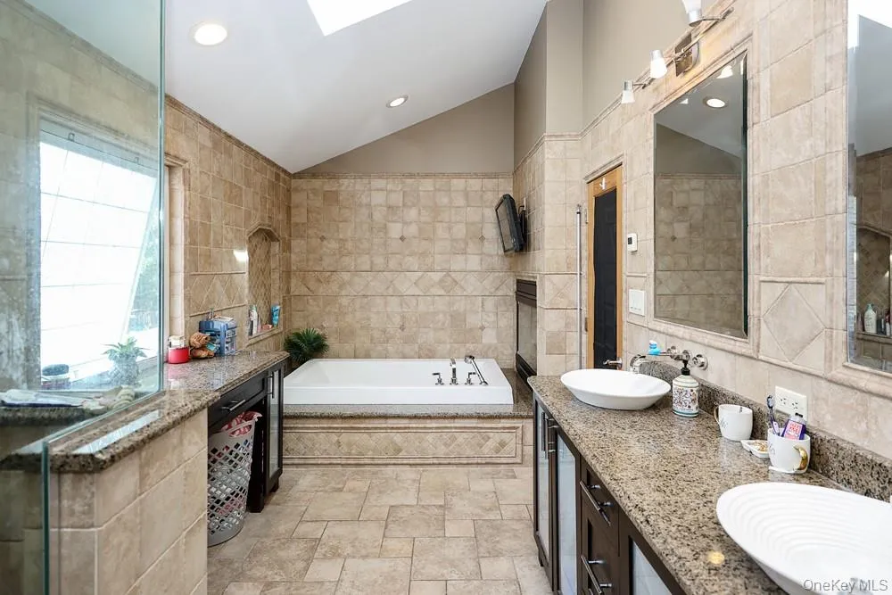 21 Kathleen Drive, Oyster Bay, NY, 4 Bedrooms Bedrooms, 8 Rooms Rooms,3 BathroomsBathrooms,Residential,For Rent,Kathleen,0,1054579 21 Kathleen Drive, Oyster Bay, NY, 4 Bedrooms Bedrooms, 8 Rooms Rooms,3 BathroomsBathrooms,Residential,For Rent,Kathleen,0,1054579