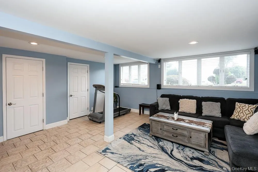 21 Kathleen Drive, Oyster Bay, NY, 4 Bedrooms Bedrooms, 8 Rooms Rooms,3 BathroomsBathrooms,Residential,For Rent,Kathleen,0,1054579 21 Kathleen Drive, Oyster Bay, NY, 4 Bedrooms Bedrooms, 8 Rooms Rooms,3 BathroomsBathrooms,Residential,For Rent,Kathleen,0,1054579
