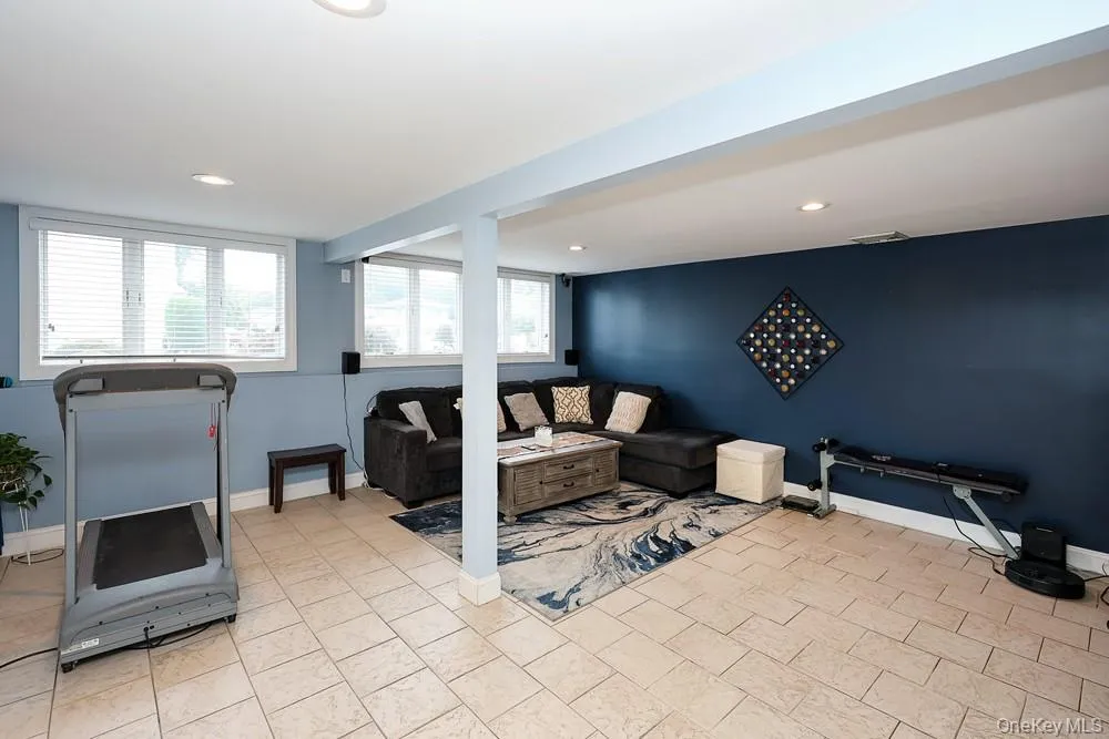 21 Kathleen Drive, Oyster Bay, NY, 4 Bedrooms Bedrooms, 8 Rooms Rooms,3 BathroomsBathrooms,Residential,For Rent,Kathleen,0,1054579 21 Kathleen Drive, Oyster Bay, NY, 4 Bedrooms Bedrooms, 8 Rooms Rooms,3 BathroomsBathrooms,Residential,For Rent,Kathleen,0,1054579