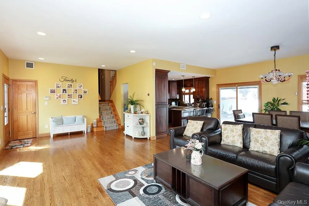 21 Kathleen Drive, Oyster Bay, NY, 4 Bedrooms Bedrooms, 8 Rooms Rooms,3 BathroomsBathrooms,Residential,For Rent,Kathleen,0,1054579 21 Kathleen Drive, Oyster Bay, NY, 4 Bedrooms Bedrooms, 8 Rooms Rooms,3 BathroomsBathrooms,Residential,For Rent,Kathleen,0,1054579