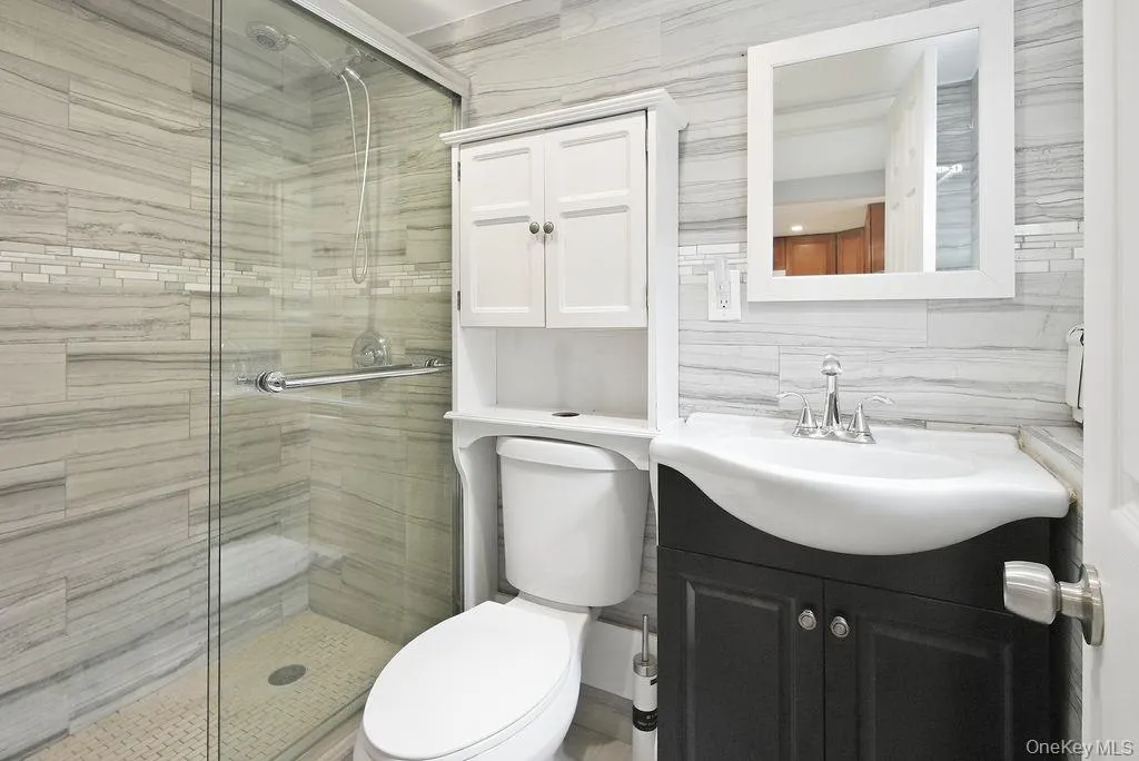 1072 Hicksville Road, Oyster Bay, NY, 3 Bedrooms Bedrooms, 4 Rooms Rooms,2 BathroomsBathrooms,Residential,For Rent,Hicksville,0,1054581 1072 Hicksville Road, Oyster Bay, NY, 3 Bedrooms Bedrooms, 4 Rooms Rooms,2 BathroomsBathrooms,Residential,For Rent,Hicksville,0,1054581