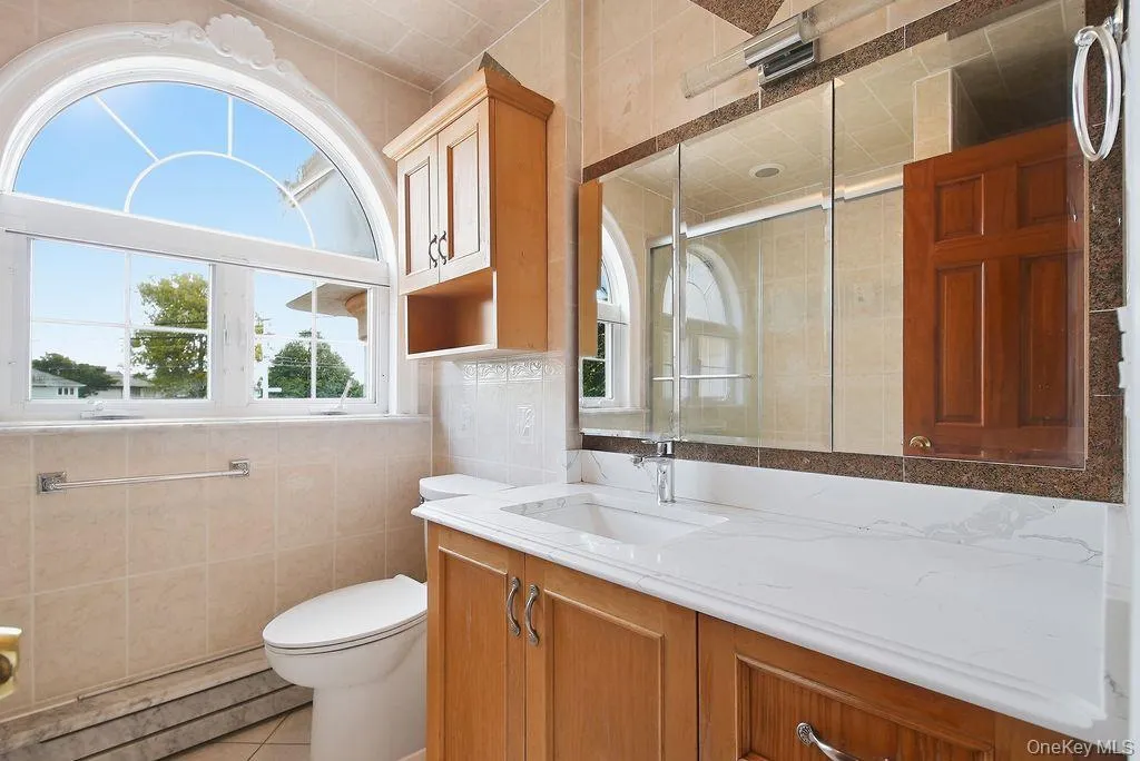 1072 Hicksville Road, Oyster Bay, NY, 3 Bedrooms Bedrooms, 4 Rooms Rooms,2 BathroomsBathrooms,Residential,For Rent,Hicksville,0,1054581 1072 Hicksville Road, Oyster Bay, NY, 3 Bedrooms Bedrooms, 4 Rooms Rooms,2 BathroomsBathrooms,Residential,For Rent,Hicksville,0,1054581