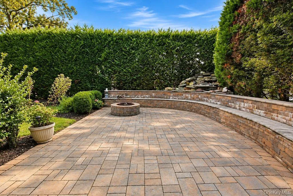 1072 Hicksville Road, Oyster Bay, NY, 3 Bedrooms Bedrooms, 4 Rooms Rooms,2 BathroomsBathrooms,Residential,For Rent,Hicksville,0,1054581 1072 Hicksville Road, Oyster Bay, NY, 3 Bedrooms Bedrooms, 4 Rooms Rooms,2 BathroomsBathrooms,Residential,For Rent,Hicksville,0,1054581