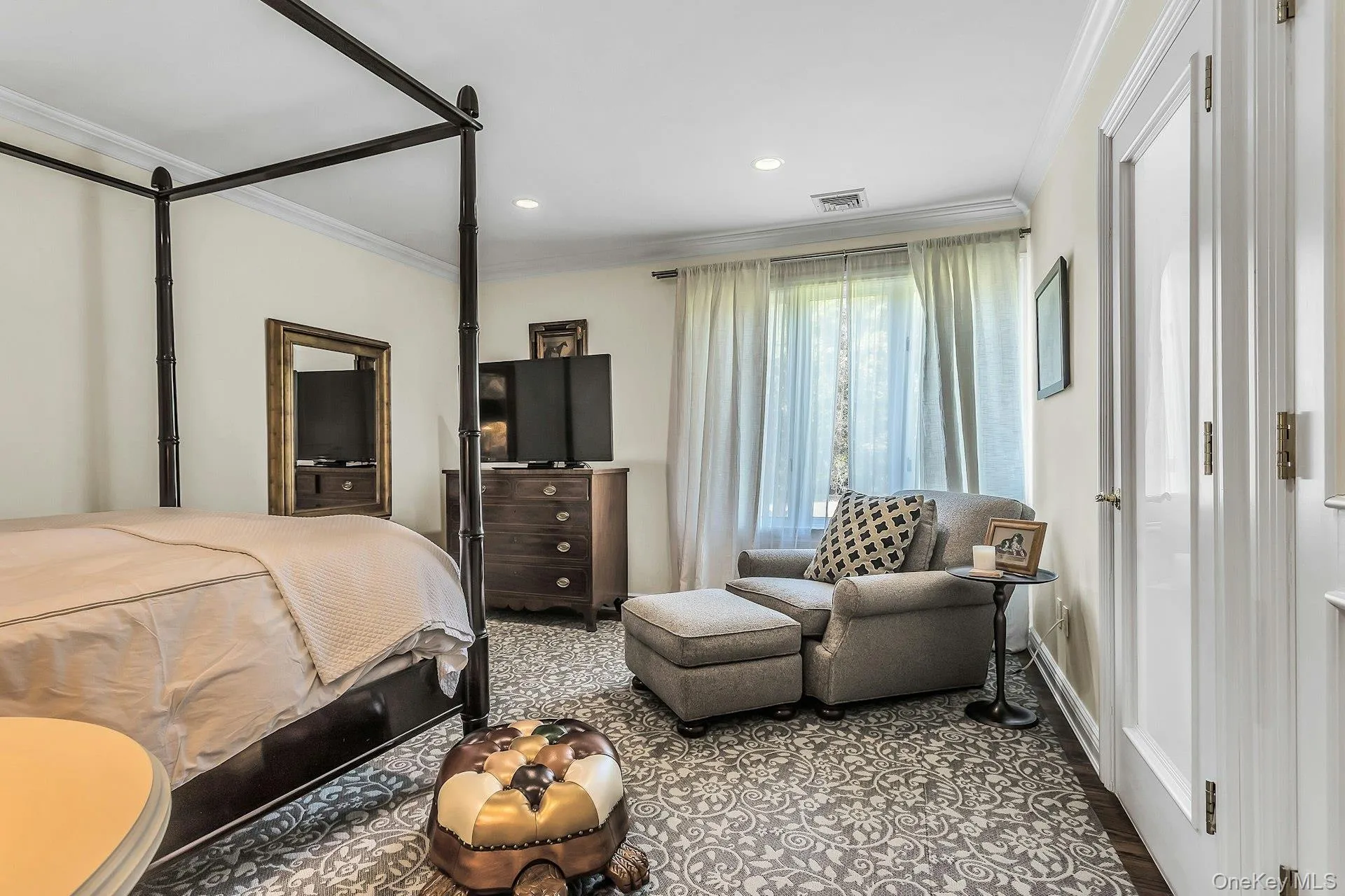10 High Meadow Court, Oyster Bay, NY, 5 Bedroom Bedrooms, 10 Room Rooms,4 BathroomBathrooms,Residential Lease,For Rent,High Meadow,0,1054593 10 High Meadow Court, Oyster Bay, NY, 5 Bedroom Bedrooms, 10 Room Rooms,4 BathroomBathrooms,Residential Lease,For Rent,High Meadow,0,1054593