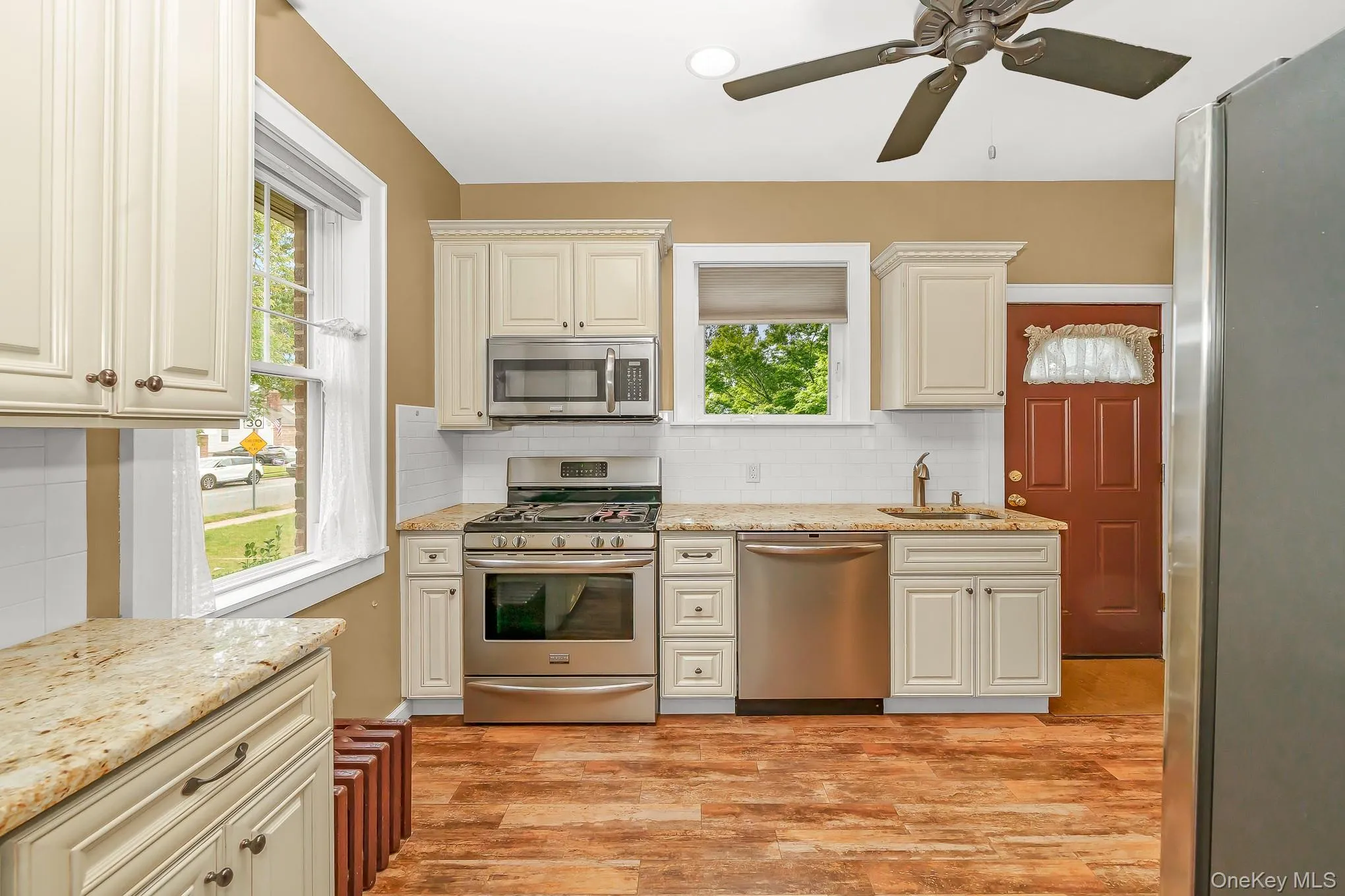 2320 Woodland Avenue, Hempstead, NY, 5 Bedrooms Bedrooms, 8 Rooms Rooms,1 BathroomBathrooms,Residential,For Rent,Woodland,0,1054595 2320 Woodland Avenue, Hempstead, NY, 5 Bedrooms Bedrooms, 8 Rooms Rooms,1 BathroomBathrooms,Residential,For Rent,Woodland,0,1054595