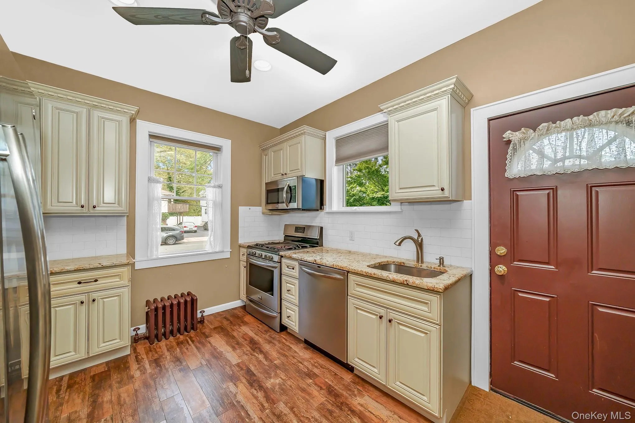 2320 Woodland Avenue, Hempstead, NY, 5 Bedrooms Bedrooms, 8 Rooms Rooms,1 BathroomBathrooms,Residential,For Rent,Woodland,0,1054595 2320 Woodland Avenue, Hempstead, NY, 5 Bedrooms Bedrooms, 8 Rooms Rooms,1 BathroomBathrooms,Residential,For Rent,Woodland,0,1054595