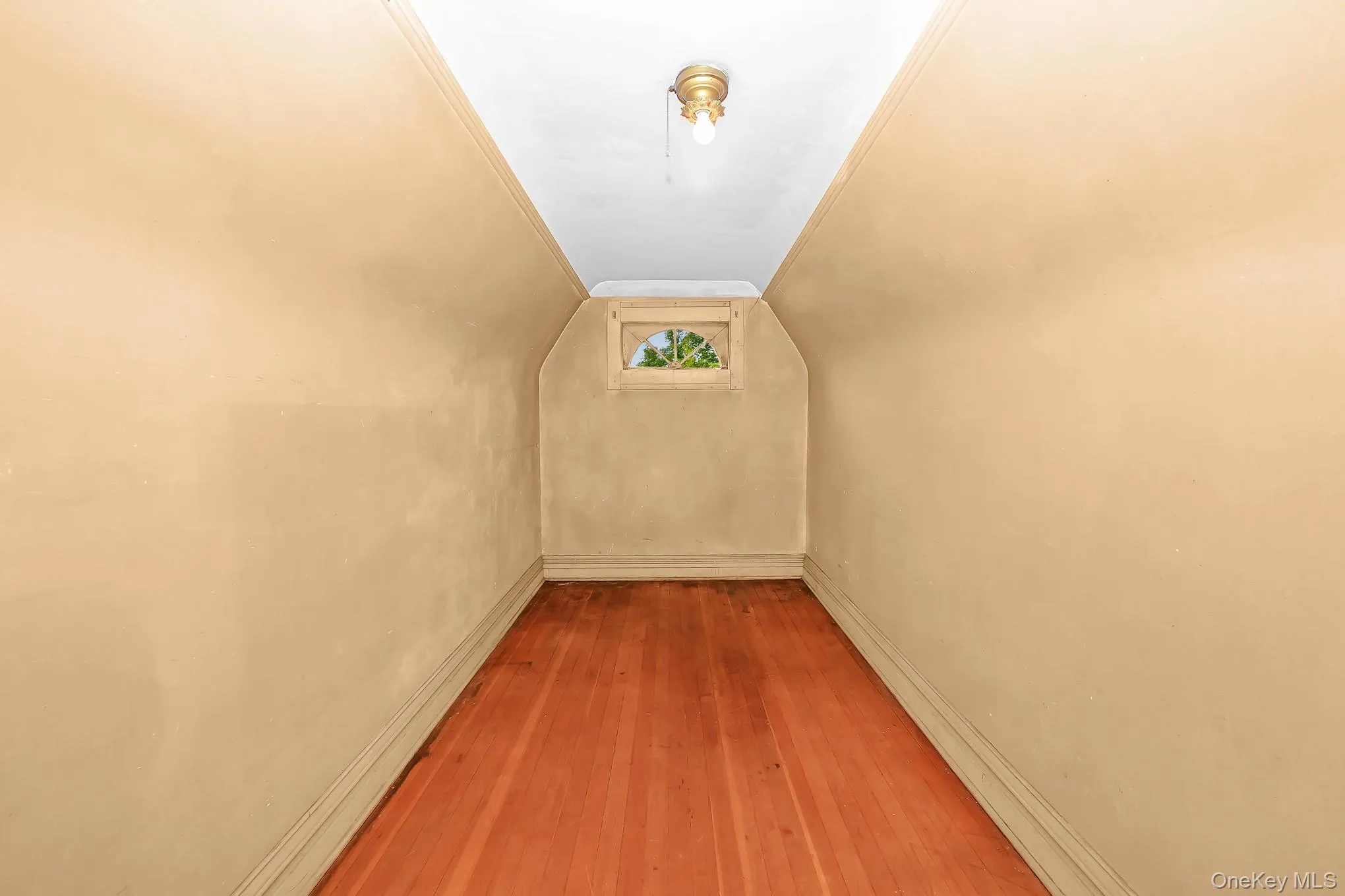 2320 Woodland Avenue, Hempstead, NY, 5 Bedrooms Bedrooms, 8 Rooms Rooms,1 BathroomBathrooms,Residential,For Rent,Woodland,0,1054595 2320 Woodland Avenue, Hempstead, NY, 5 Bedrooms Bedrooms, 8 Rooms Rooms,1 BathroomBathrooms,Residential,For Rent,Woodland,0,1054595