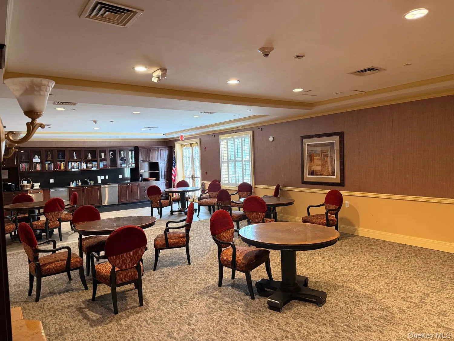 Over sized party room with fireplace, piano and lounge chairs available can be rented/reserved Over sized party room with fireplace, piano and lounge chairs available can be rented/reserved