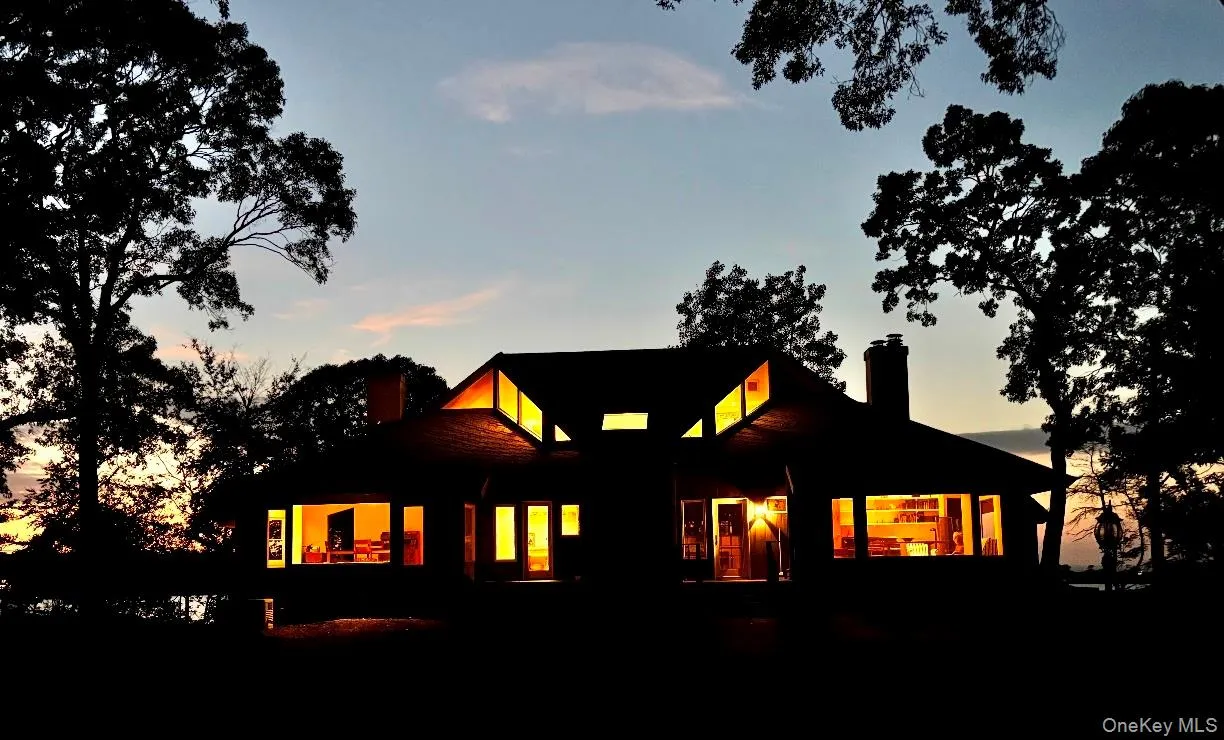 89 Harbor Road, Smithtown, NY, 5 Bedrooms Bedrooms, 12 Rooms Rooms,3 BathroomsBathrooms,Residential,For Rent,Harbor,0,1054624 89 Harbor Road, Smithtown, NY, 5 Bedrooms Bedrooms, 12 Rooms Rooms,3 BathroomsBathrooms,Residential,For Rent,Harbor,0,1054624