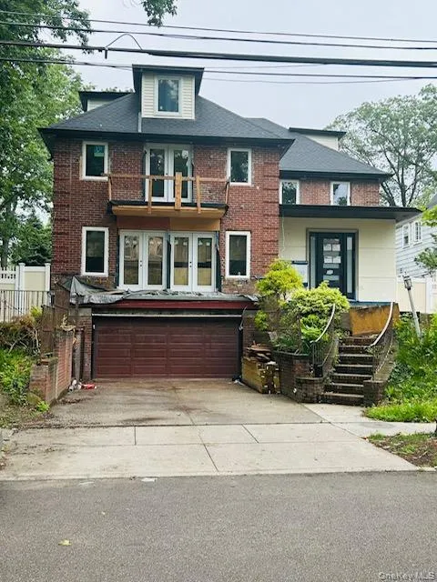 175-25 Devonshire Road, New York, NY, 7 Bedrooms Bedrooms, 12 Rooms Rooms,7 BathroomsBathrooms,Residential,For Rent,Devonshire,0,1054625 175-25 Devonshire Road, New York, NY, 7 Bedrooms Bedrooms, 12 Rooms Rooms,7 BathroomsBathrooms,Residential,For Rent,Devonshire,0,1054625