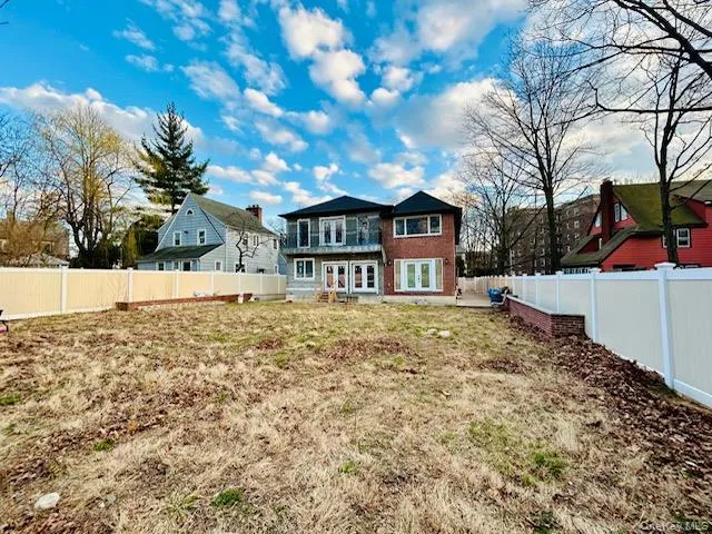 175-25 Devonshire Road, New York, NY, 7 Bedrooms Bedrooms, 12 Rooms Rooms,7 BathroomsBathrooms,Residential,For Rent,Devonshire,0,1054625 175-25 Devonshire Road, New York, NY, 7 Bedrooms Bedrooms, 12 Rooms Rooms,7 BathroomsBathrooms,Residential,For Rent,Devonshire,0,1054625