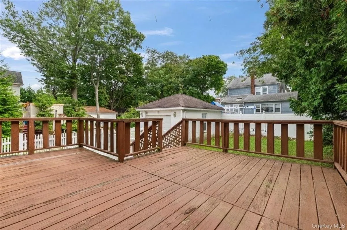 1051 Roselle Place, Hempstead, NY, 3 Bedrooms Bedrooms, 7 Rooms Rooms,1 BathroomBathrooms,Residential,For Rent,Roselle,0,1054627 1051 Roselle Place, Hempstead, NY, 3 Bedrooms Bedrooms, 7 Rooms Rooms,1 BathroomBathrooms,Residential,For Rent,Roselle,0,1054627