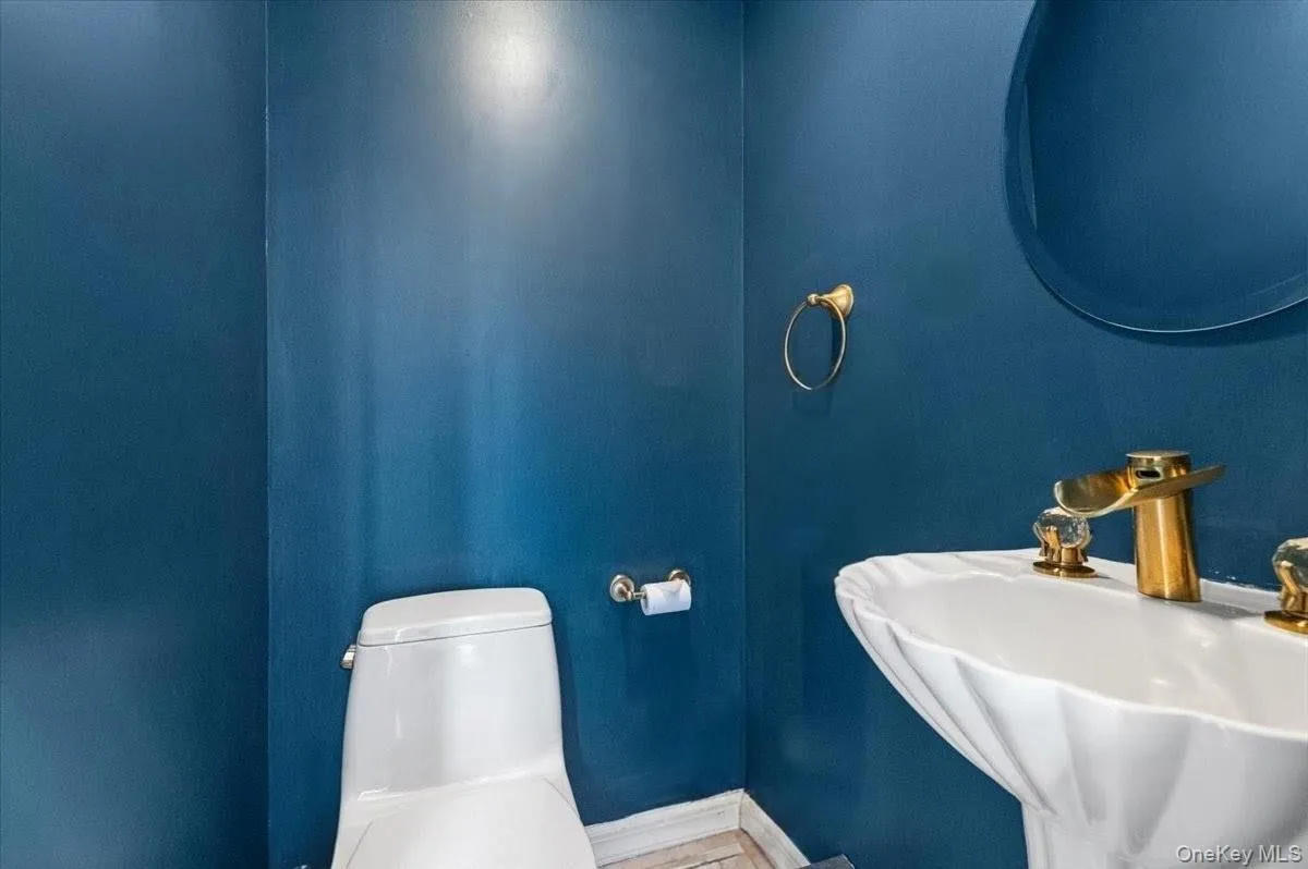 1051 Roselle Place, Hempstead, NY, 3 Bedrooms Bedrooms, 7 Rooms Rooms,1 BathroomBathrooms,Residential,For Rent,Roselle,0,1054627 1051 Roselle Place, Hempstead, NY, 3 Bedrooms Bedrooms, 7 Rooms Rooms,1 BathroomBathrooms,Residential,For Rent,Roselle,0,1054627