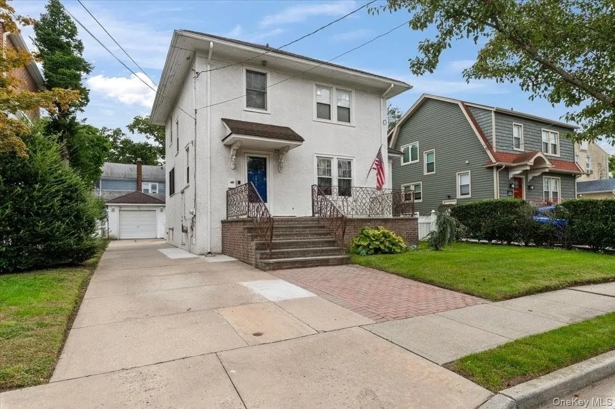 1051 Roselle Place, Hempstead, NY, 3 Bedrooms Bedrooms, 7 Rooms Rooms,1 BathroomBathrooms,Residential,For Rent,Roselle,0,1054627 1051 Roselle Place, Hempstead, NY, 3 Bedrooms Bedrooms, 7 Rooms Rooms,1 BathroomBathrooms,Residential,For Rent,Roselle,0,1054627