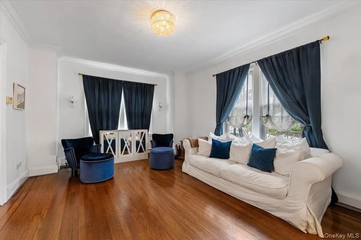 1051 Roselle Place, Hempstead, NY, 3 Bedrooms Bedrooms, 7 Rooms Rooms,1 BathroomBathrooms,Residential,For Rent,Roselle,0,1054627 1051 Roselle Place, Hempstead, NY, 3 Bedrooms Bedrooms, 7 Rooms Rooms,1 BathroomBathrooms,Residential,For Rent,Roselle,0,1054627