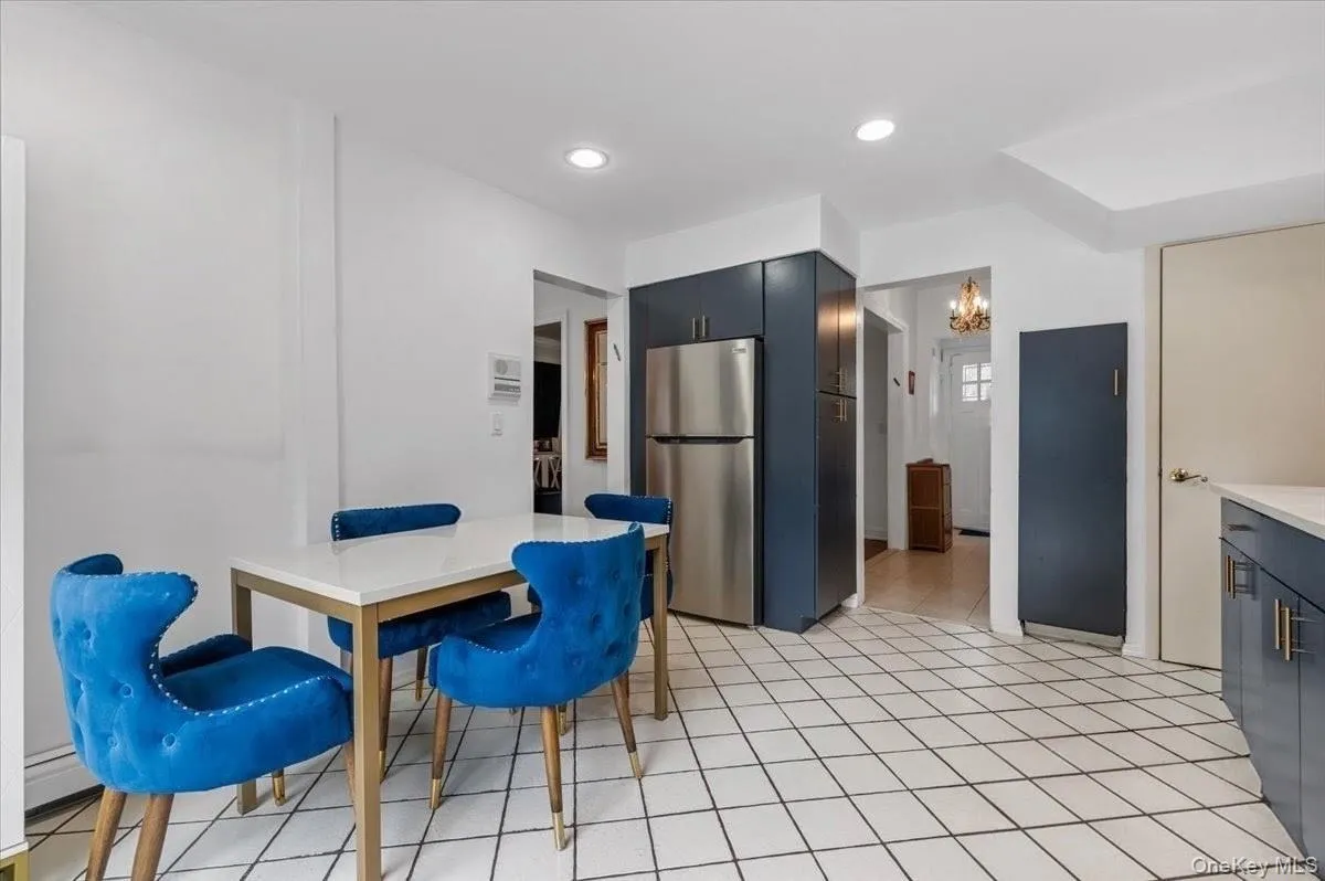1051 Roselle Place, Hempstead, NY, 3 Bedrooms Bedrooms, 7 Rooms Rooms,1 BathroomBathrooms,Residential,For Rent,Roselle,0,1054627 1051 Roselle Place, Hempstead, NY, 3 Bedrooms Bedrooms, 7 Rooms Rooms,1 BathroomBathrooms,Residential,For Rent,Roselle,0,1054627