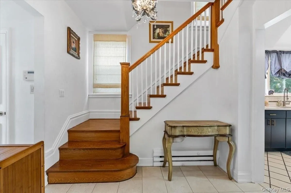1051 Roselle Place, Hempstead, NY, 3 Bedrooms Bedrooms, 7 Rooms Rooms,1 BathroomBathrooms,Residential,For Rent,Roselle,0,1054627 1051 Roselle Place, Hempstead, NY, 3 Bedrooms Bedrooms, 7 Rooms Rooms,1 BathroomBathrooms,Residential,For Rent,Roselle,0,1054627