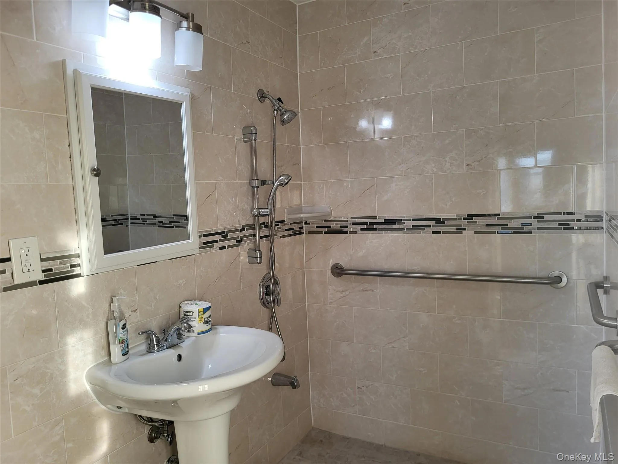 3131 Grand Concourse, New York, NY, 1 Bedroom Bedrooms, 4 Rooms Rooms,1 BathroomBathrooms,Residential,For Rent,Grand Concourse,0,1054641 3131 Grand Concourse, New York, NY, 1 Bedroom Bedrooms, 4 Rooms Rooms,1 BathroomBathrooms,Residential,For Rent,Grand Concourse,0,1054641