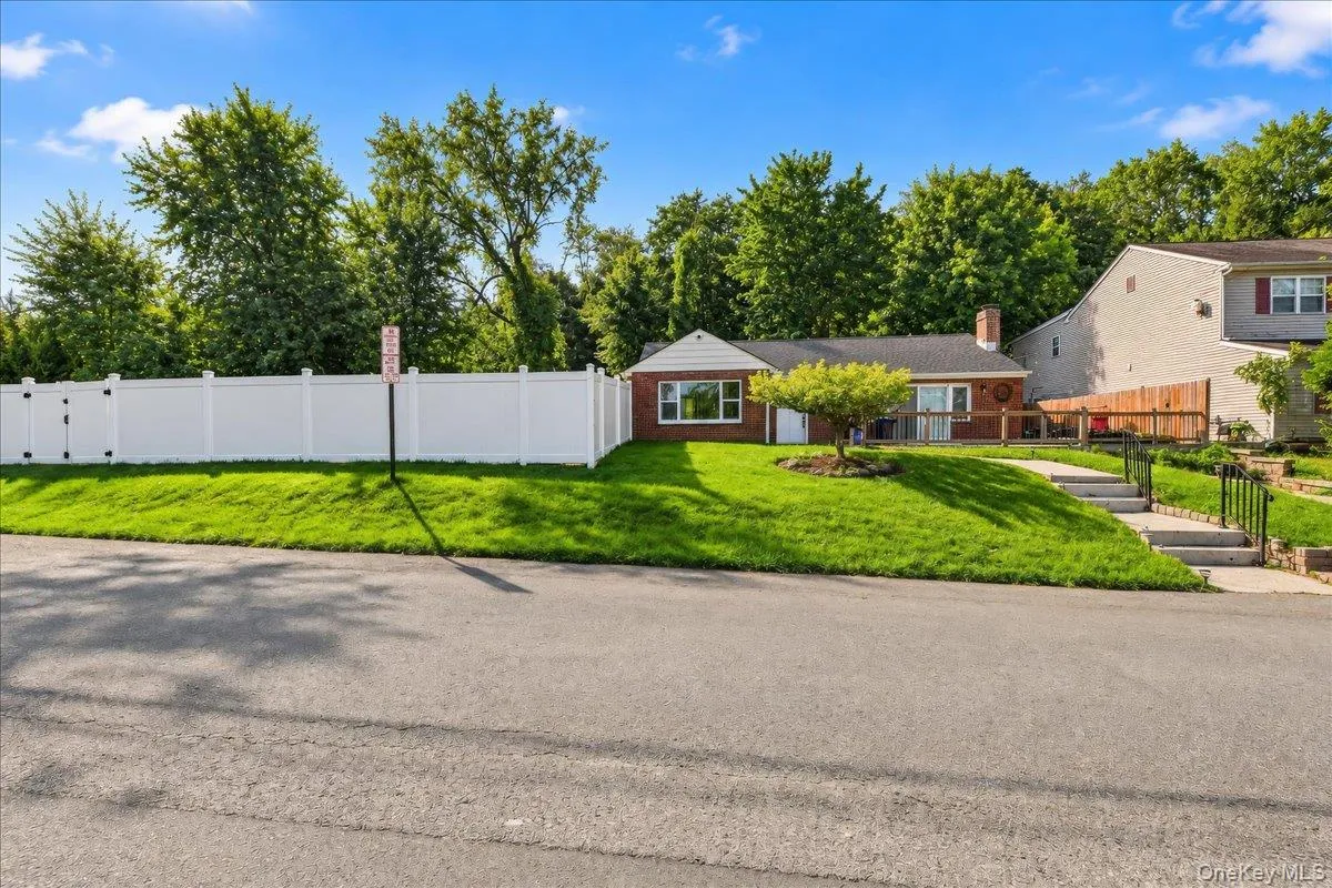 19 Cottage Avenue, Newburgh (city), NY, 3 Bedrooms Bedrooms, 8 Rooms Rooms,2 BathroomsBathrooms,Residential,For Rent,Cottage,0,1054650 19 Cottage Avenue, Newburgh (city), NY, 3 Bedrooms Bedrooms, 8 Rooms Rooms,2 BathroomsBathrooms,Residential,For Rent,Cottage,0,1054650